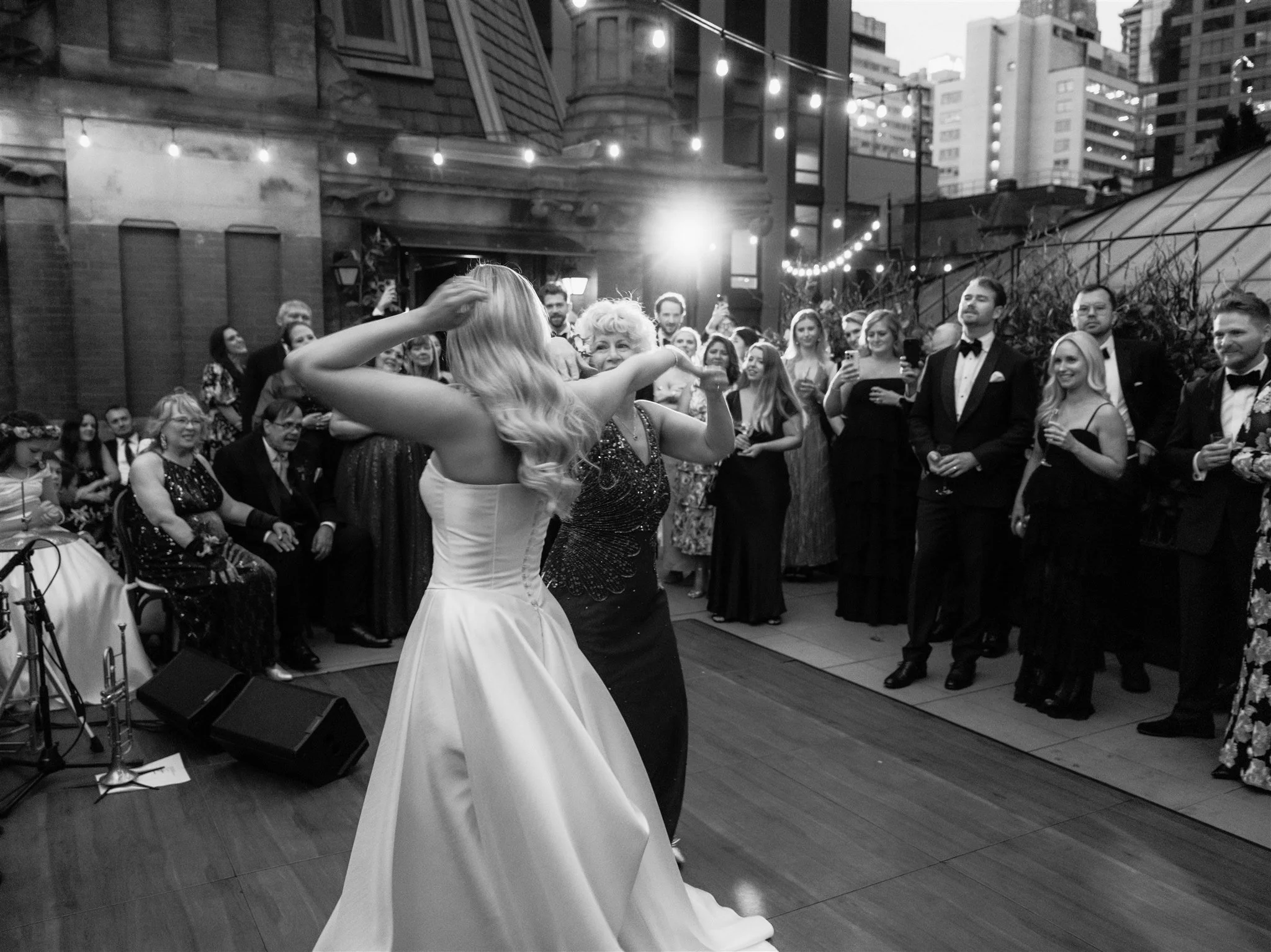 BLB Events NYC Wedding Planner, A Classic Manhattan Wedding at The Beekman Hotel New York