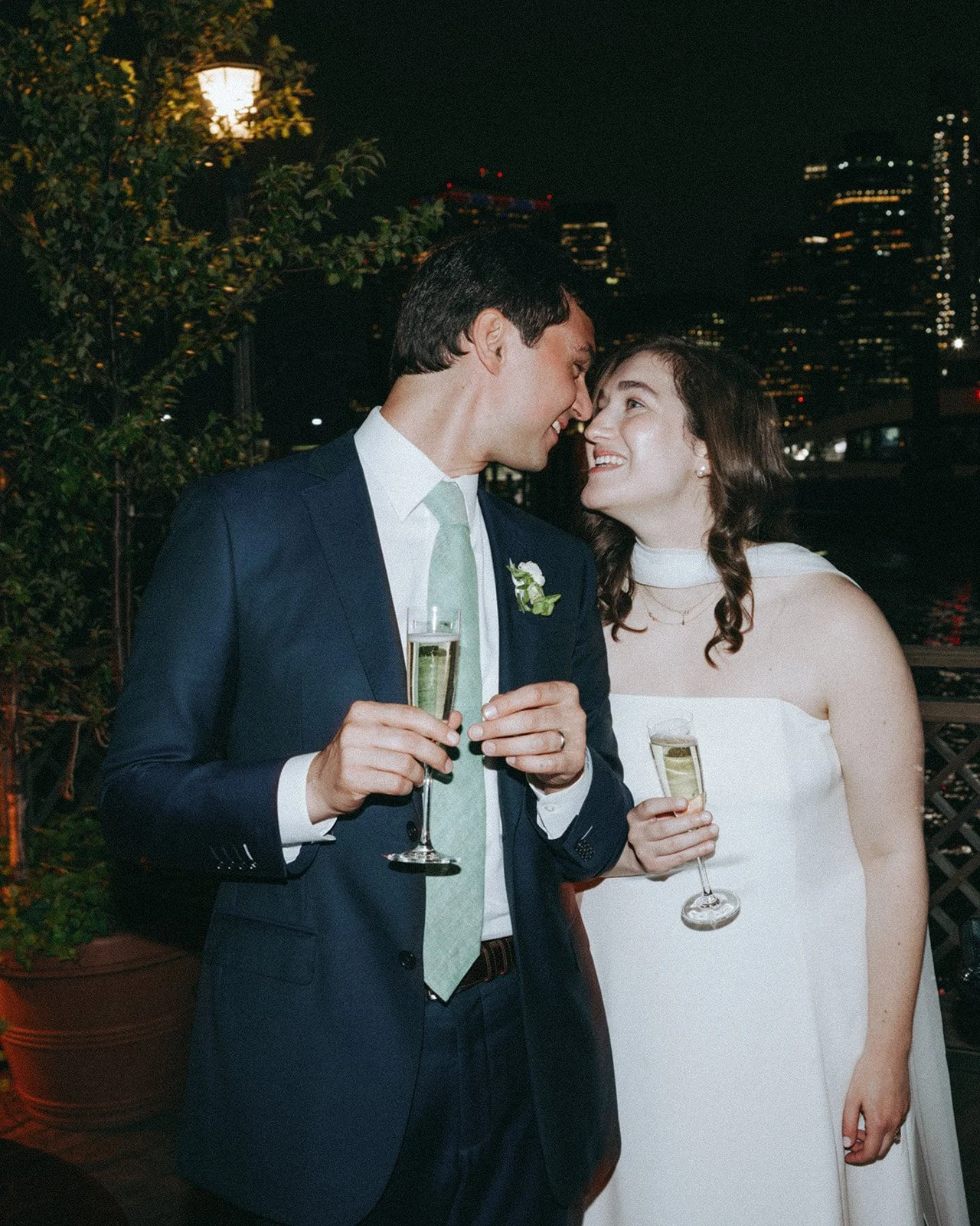 Intimate New York Wedding at The River Café in Brooklyn