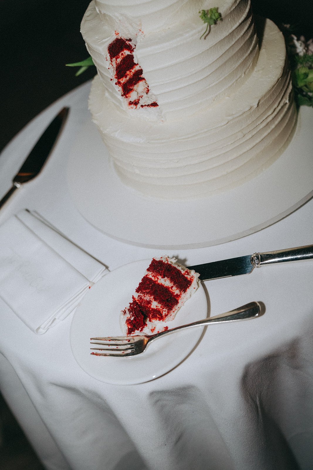 Intimate New York Wedding at The River Café in Brooklyn