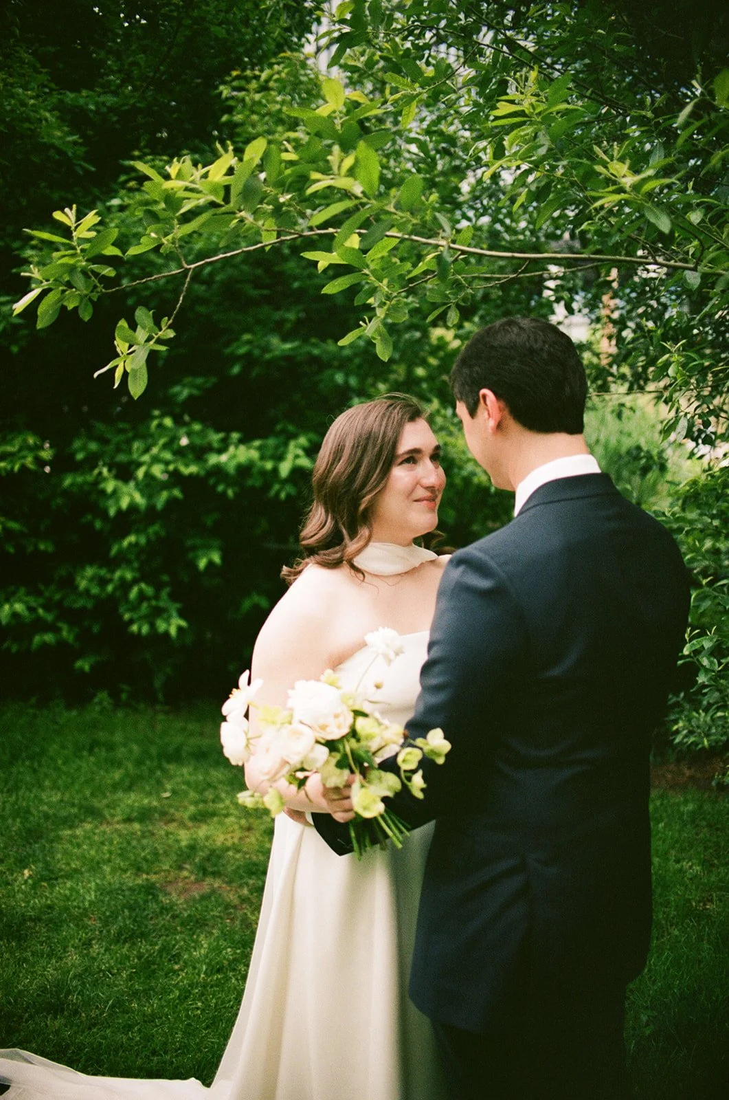 Intimate New York Wedding at The River Café in Brooklyn