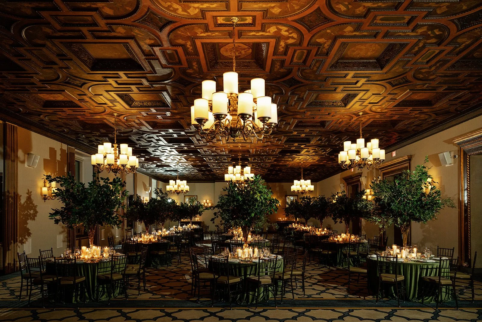 An Iconic Manhattan Wedding at the Rainbow Room in New York