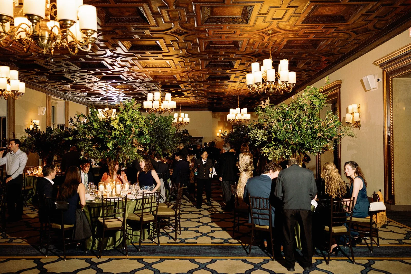 An Iconic Manhattan Wedding at the Rainbow Room in New York