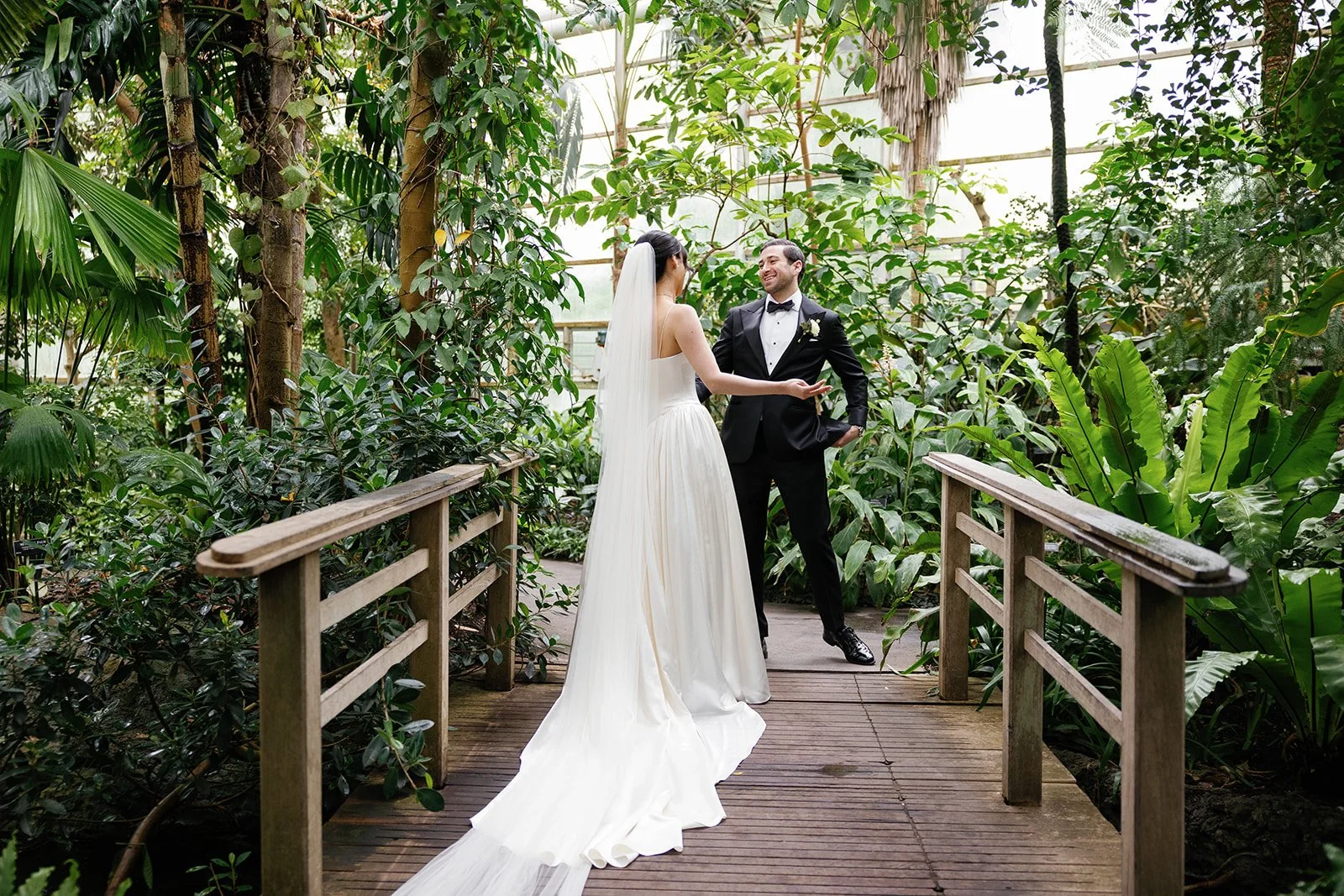 Heartfelt Spring Wedding at Brooklyn Botanic Garden_BLB Events NYC_Eryc Perez de Tagle