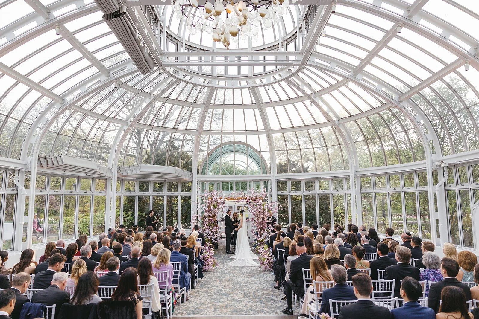 Heartfelt Spring Wedding at Brooklyn Botanic Garden_BLB Events NYC_Eryc Perez de Tagle