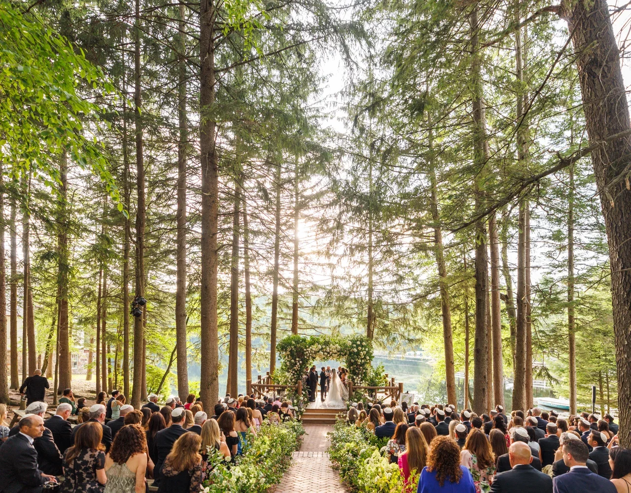 Cedar Lakes Estate Wedding_The Best Wedding Venues Beyond NYC for a $500K+ Wedding Budget