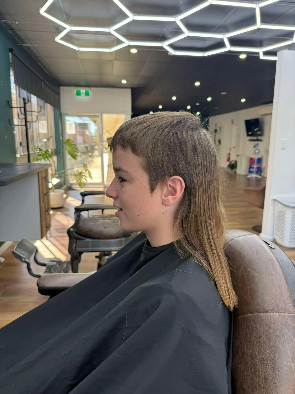 TRANSFORMATION | Shop regular &amp; legend, Brax decided it was time for a big chop 😉👌 Repping a long mullet for six years &amp; receiving every cut from Jess, Bax took a leap &amp; settled on a modern textured mullet ✂️ We love helping our clients