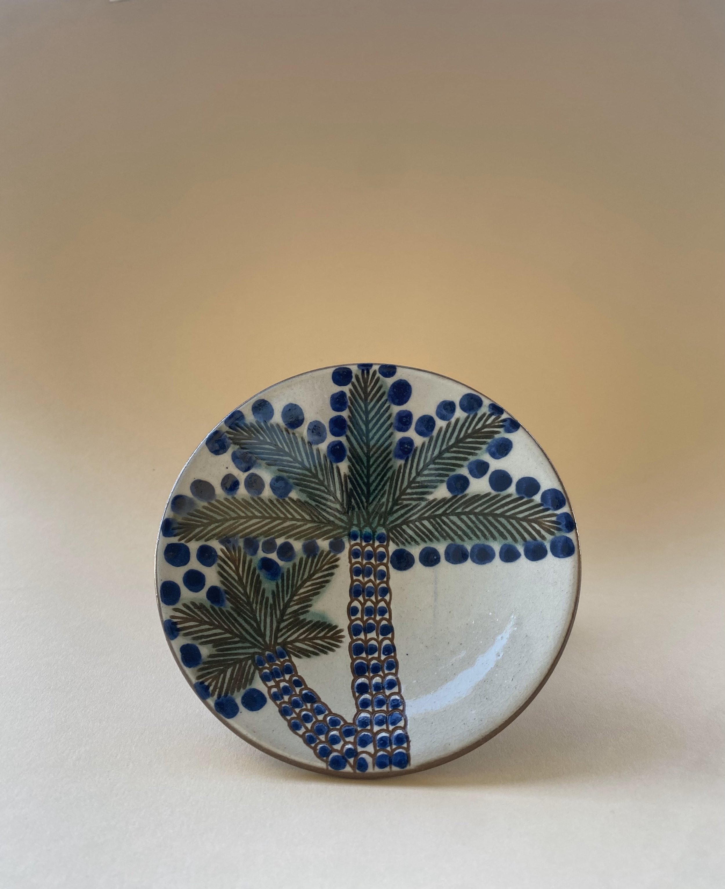 2 palms plate 2-min.jpg
