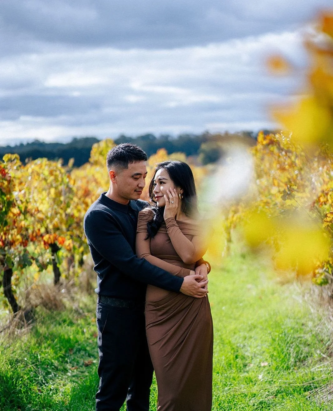 Among the golden vines, autumn proposals have a quiet kind of magic. The crisp air, the soft light, and the feeling that everything is shifting into something new. There&rsquo;s something so beautiful about choosing this season to start your next cha