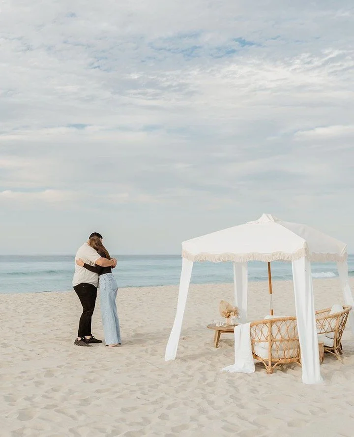 When you have the beach to yourselves 🤌🏽
@carolinemoylanphotographer 
#MargaretRiverProposalCo #DunsboroughProposalPlanner #MargaretRiverProposalPlanner #ProposeMargaretRiver #ProposeDunsborough #MargaretRiverProposal #DunsboroughProposal #M