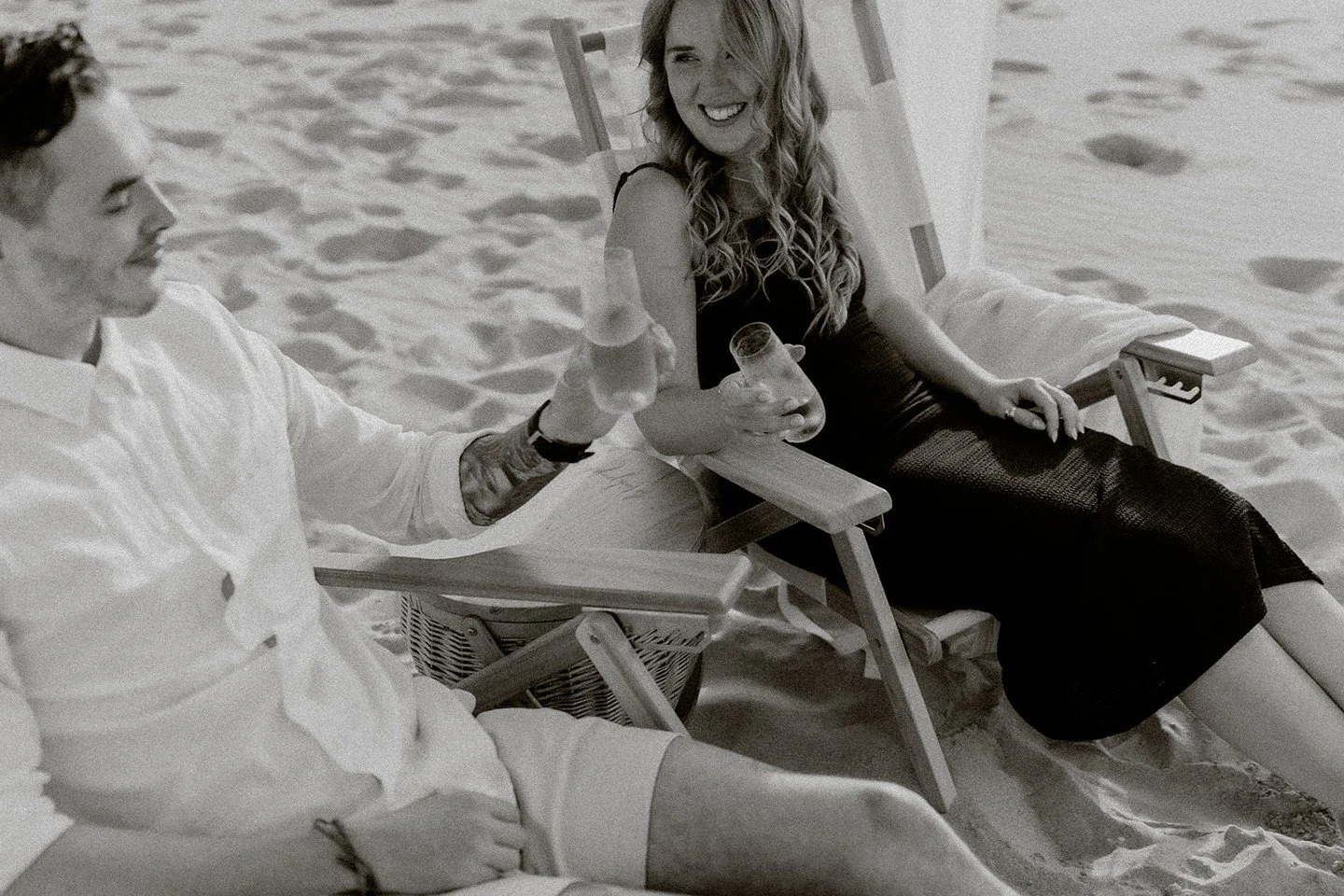 When the details are carefully considered, the moment has space to breathe. Thoughtful planning allows the proposal to unfold naturally, without pressure or distraction.⁠
⁠
@carolinemoylanphotographer⁠ ⁠
⁠
#MargaretRiverProposalCo #DunsboroughProposa