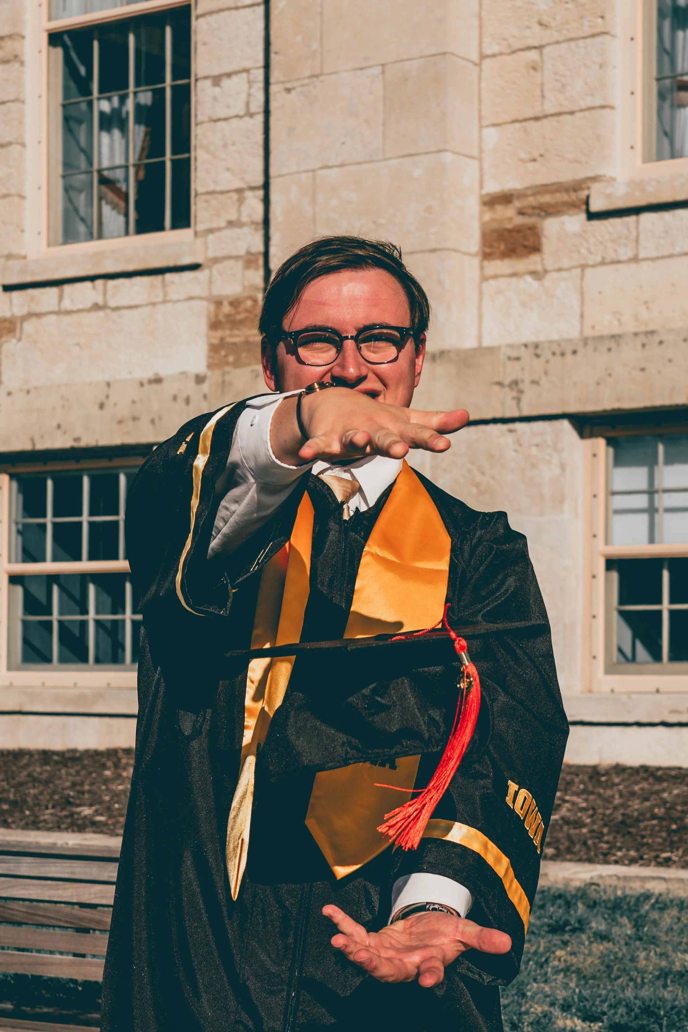 CLAYTON.GARMON.GRAD.PHOTOS.DSP-29.jpg