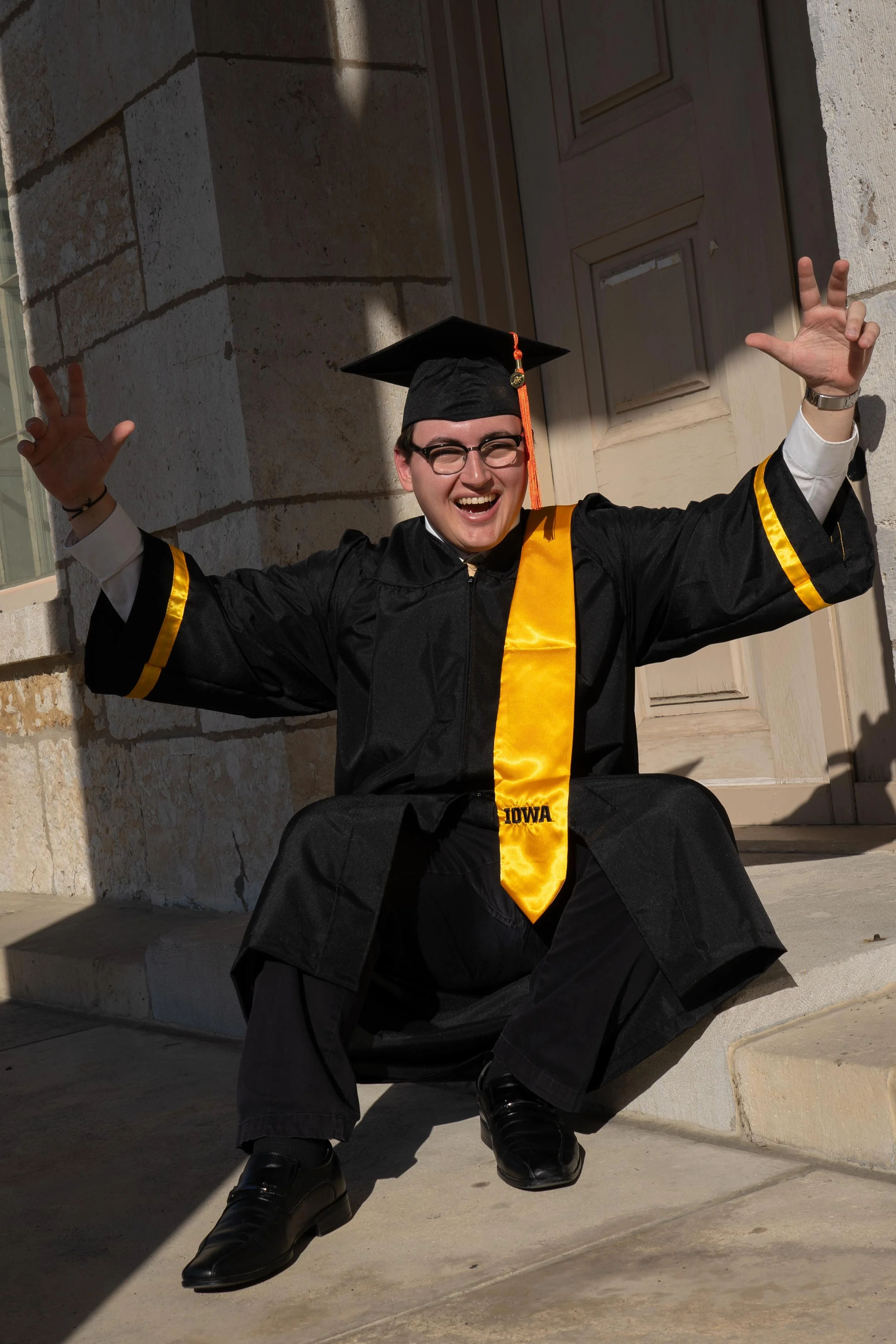 CLAYTON.GARMON.GRAD.PHOTOS.DSP-13.jpg