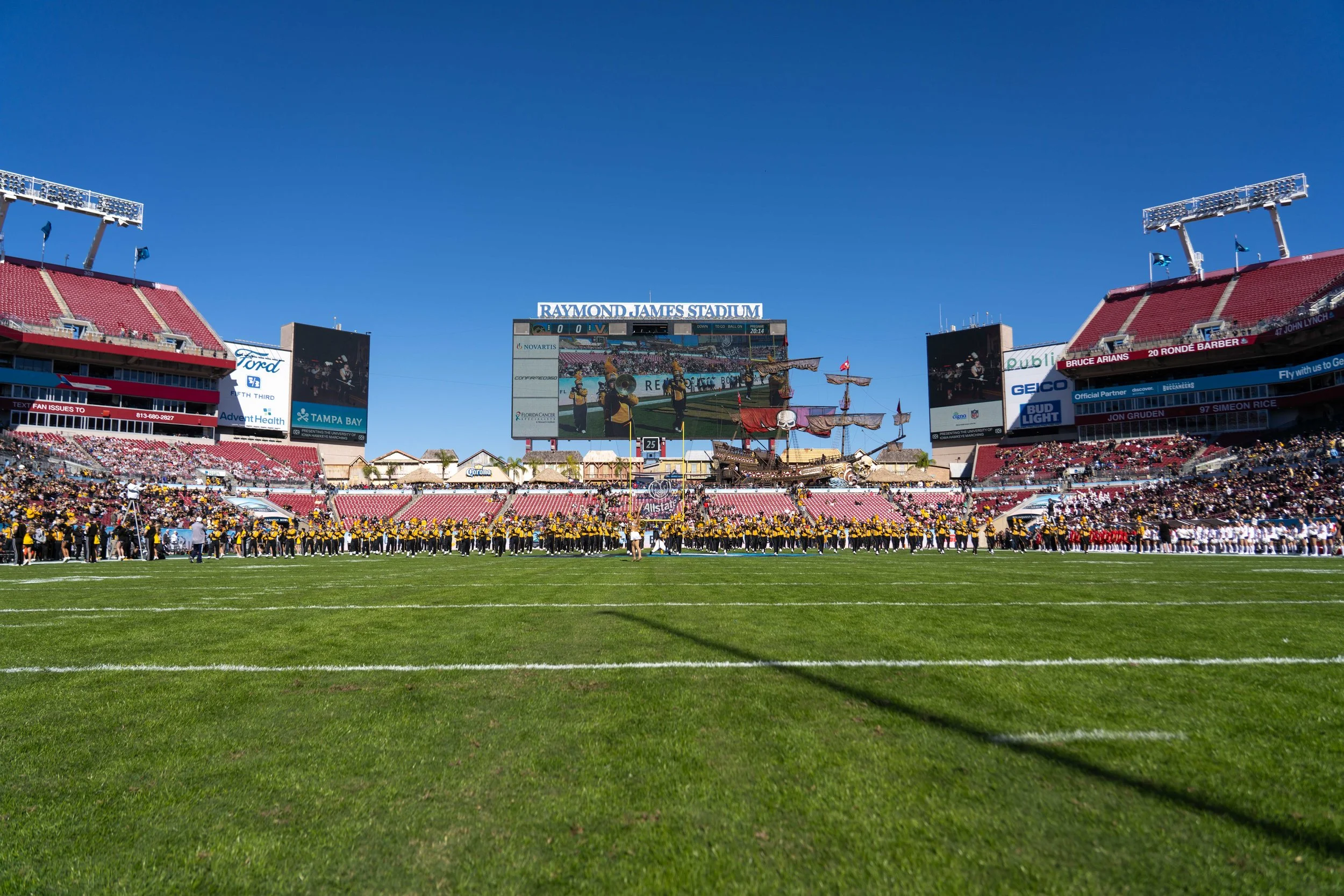 2025.12.31_ Reliaquest Bowl Game Day_Dsmith_ -570.jpg