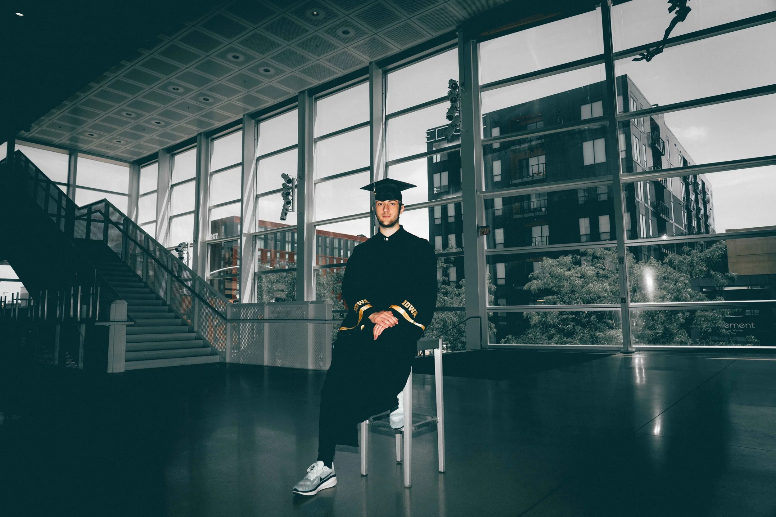6-4-2026_BLU GRAD PORTRAIT SESSION_DARSHAUN SMITH PRODUCTIONS - WEB SIZE-275.jpg