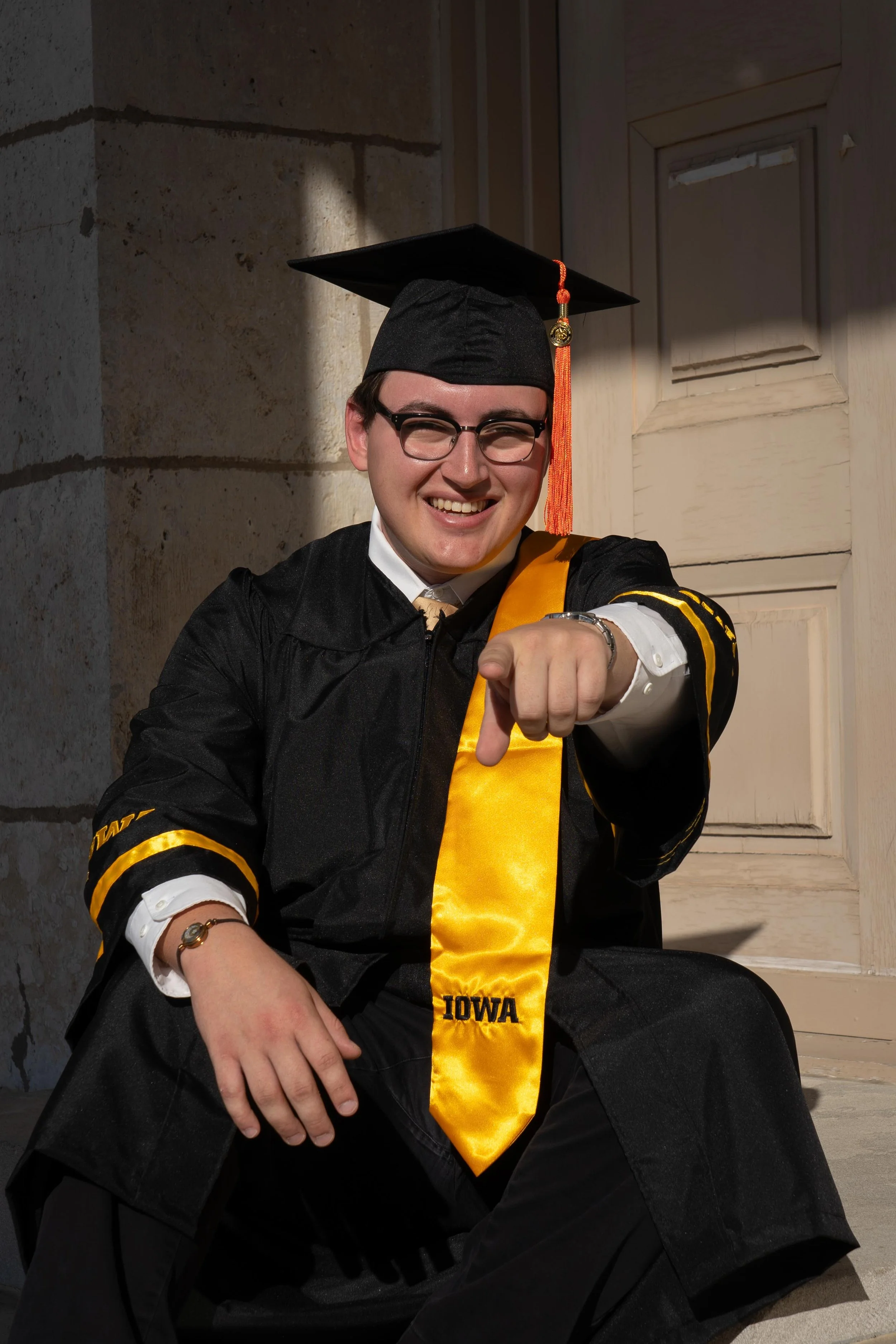 CLAYTON.GARMON.GRAD.PHOTOS.DSP-12.jpg