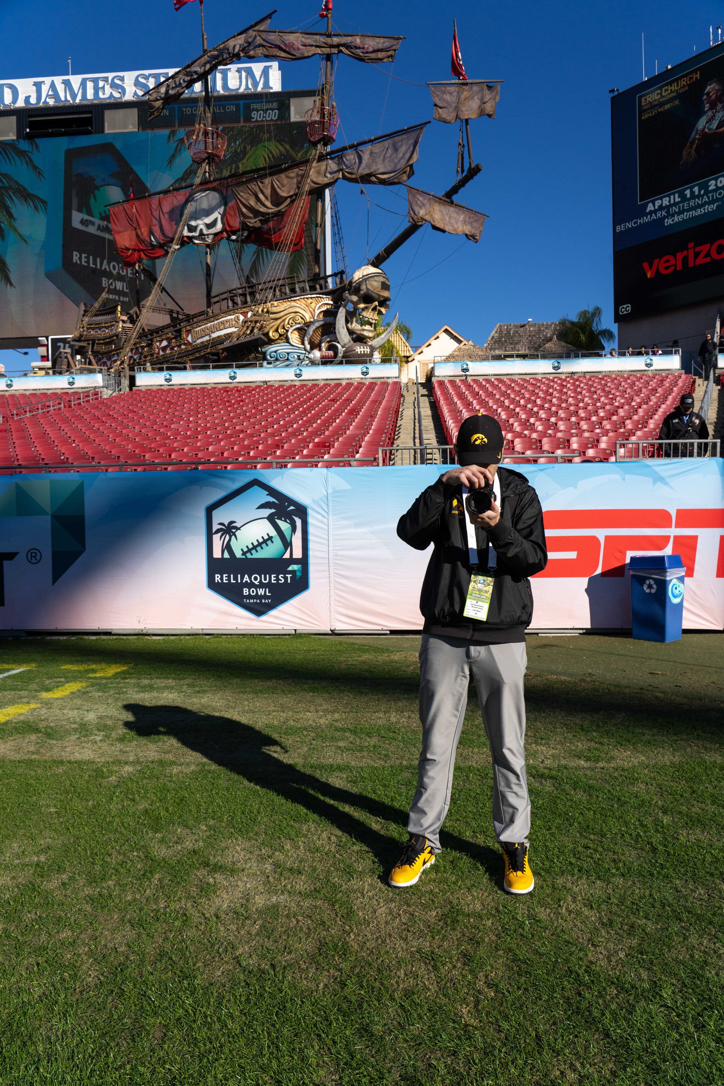 2025.12.31_ Reliaquest Bowl Game Day_Dsmith_ -511.jpg