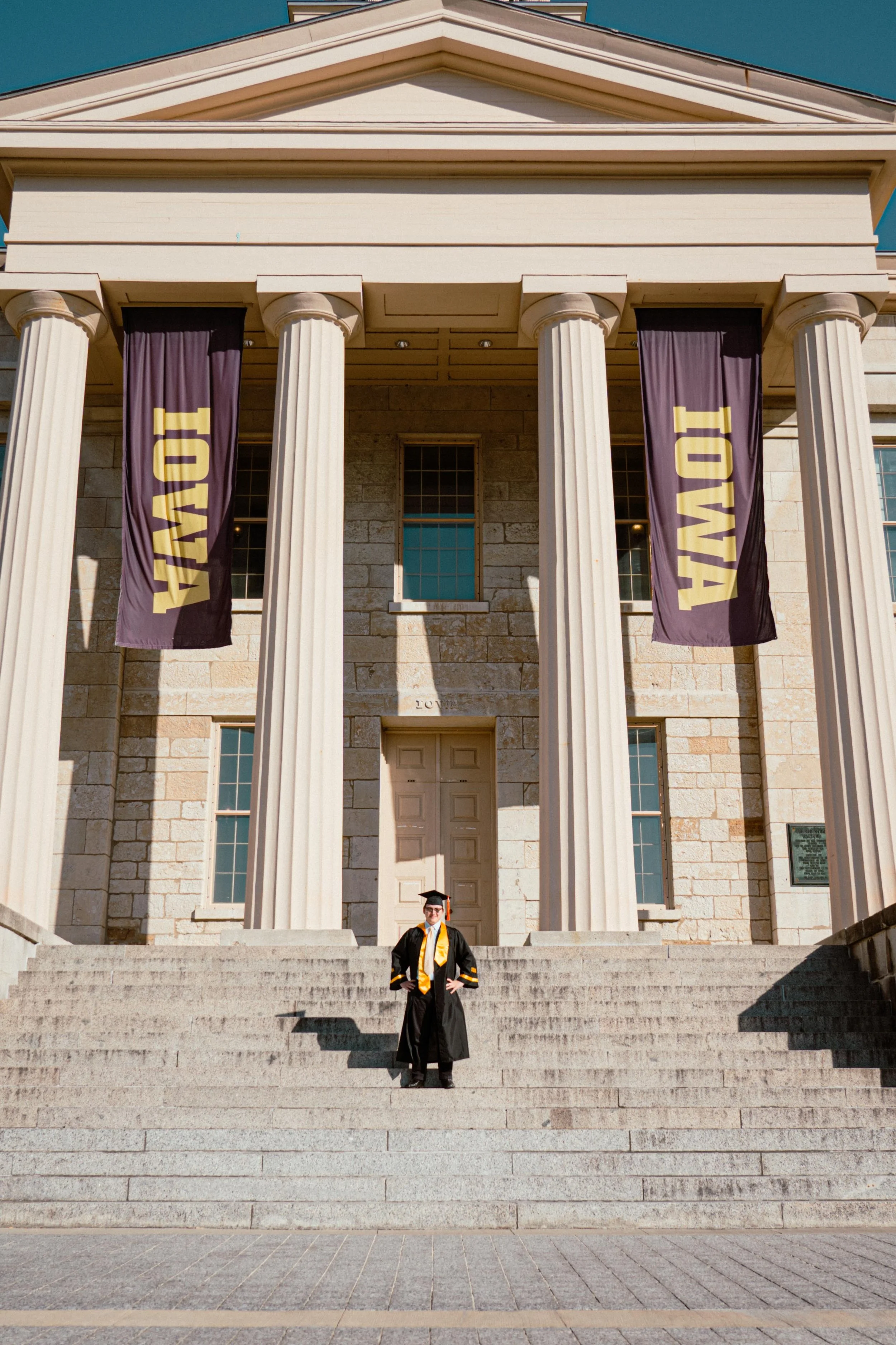 CLAYTON.GARMON.GRAD.PHOTOS.DSP-03.jpg