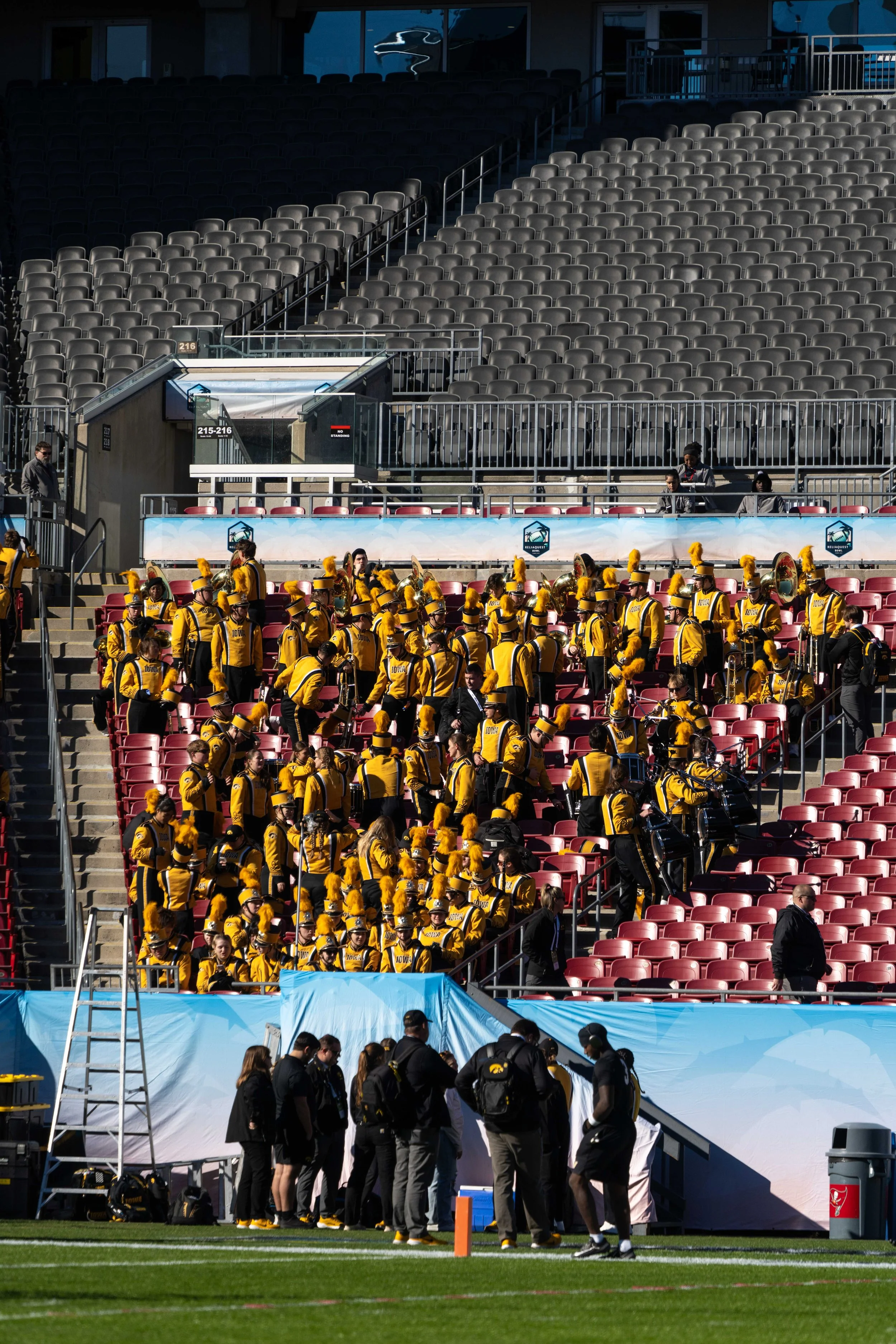2025.12.31_ Reliaquest Bowl Game Day_Dsmith_ -517.jpg