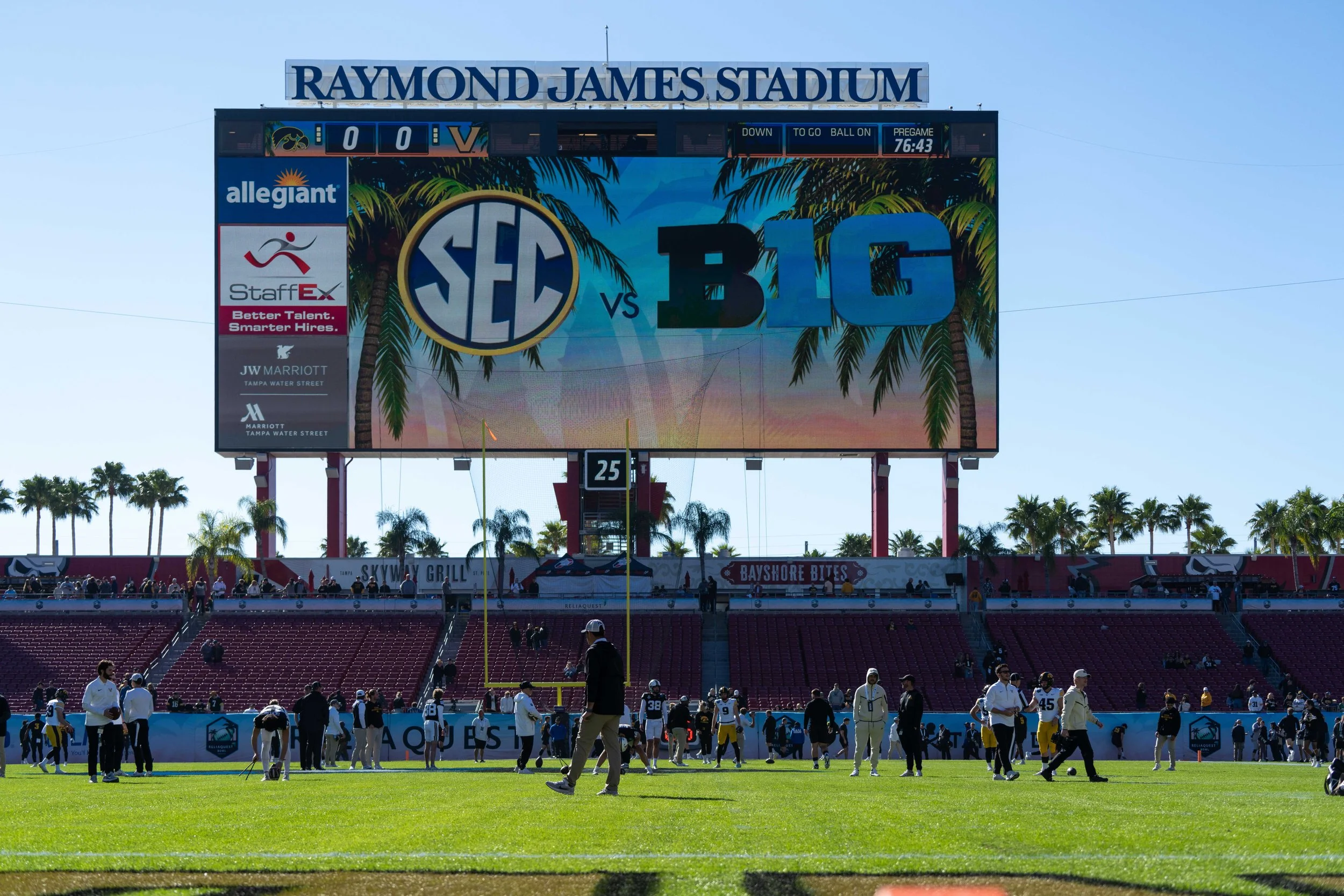 2025.12.31_ Reliaquest Bowl Game Day_Dsmith_ -536.jpg