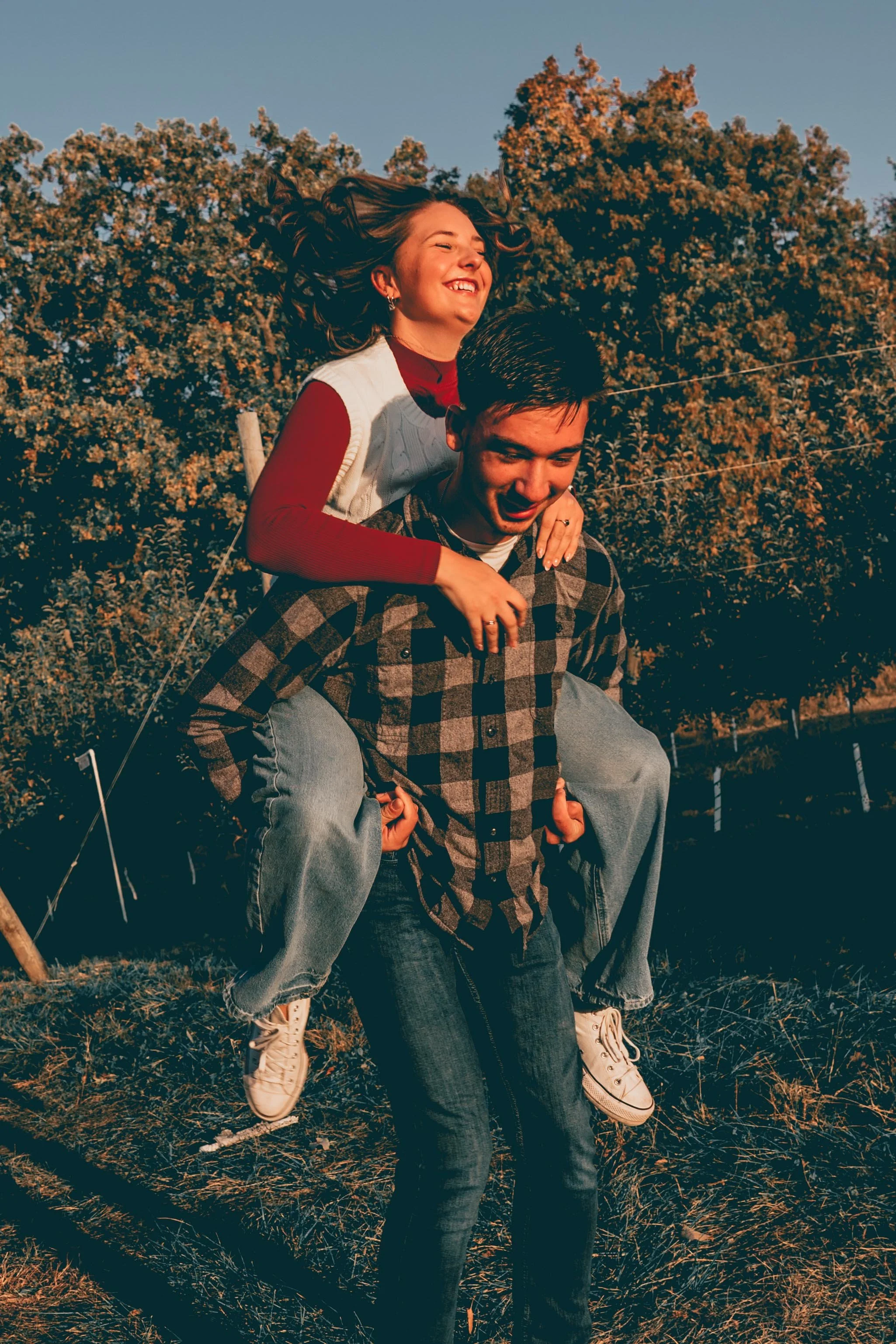 IZZY & DOMINIC. COUPLES.PHOTOS.DSP-239.jpg