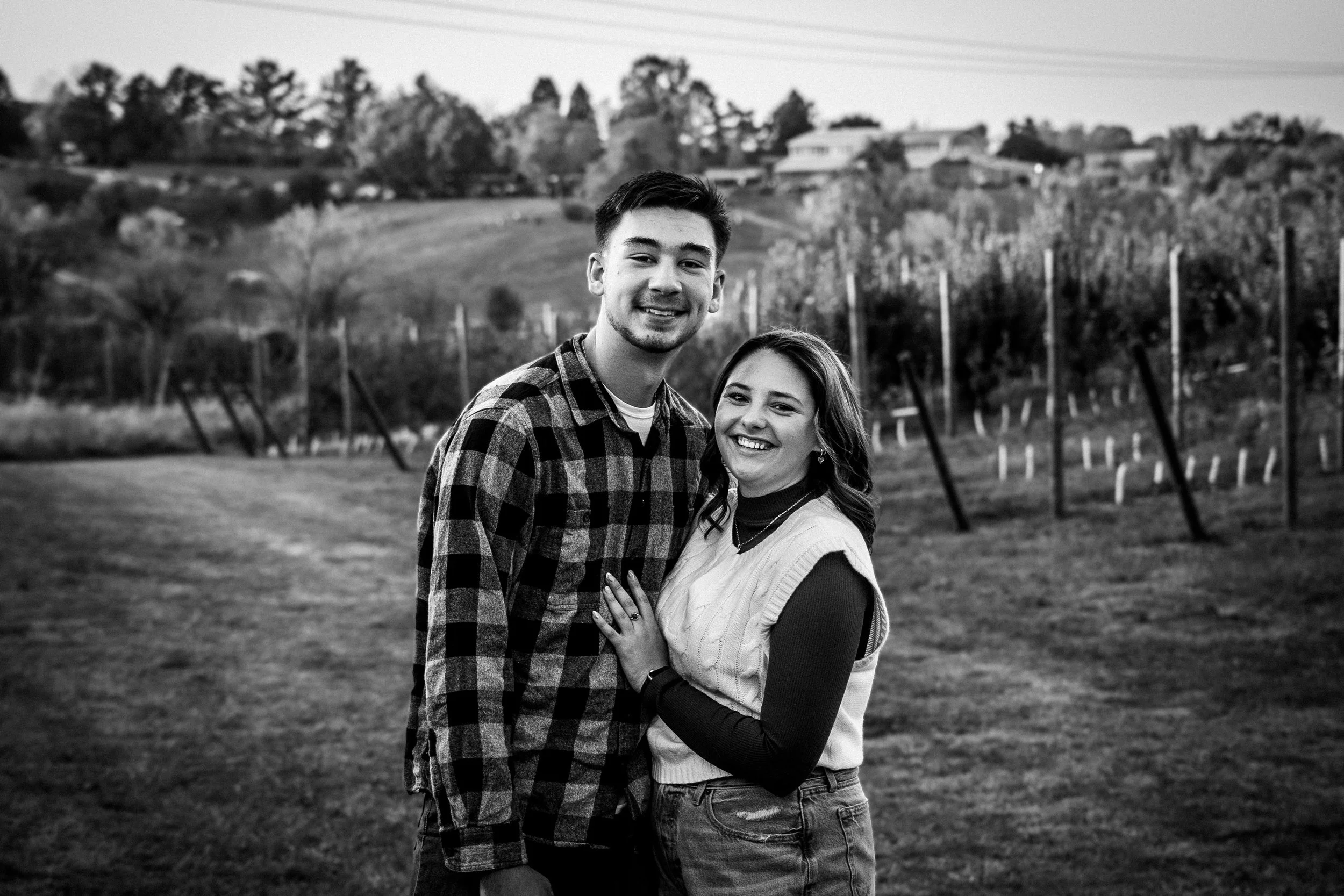IZZY & DOMINIC. COUPLES.PHOTOS.DSP-250.jpg