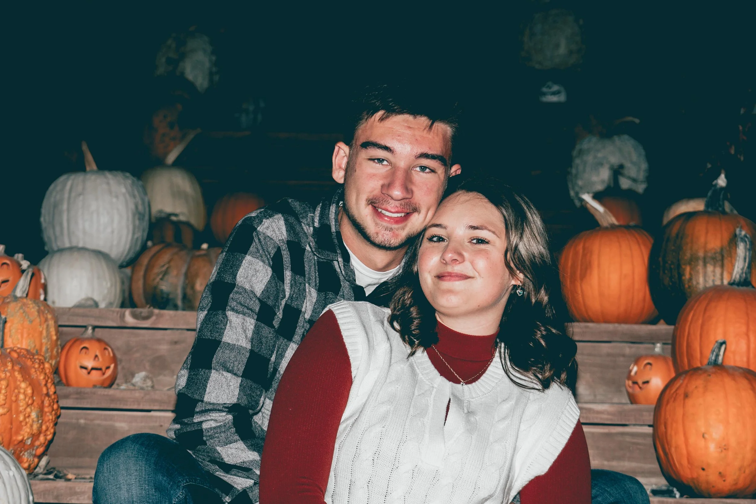 IZZY & DOMINIC. COUPLES.PHOTOS.DSP-328.jpg