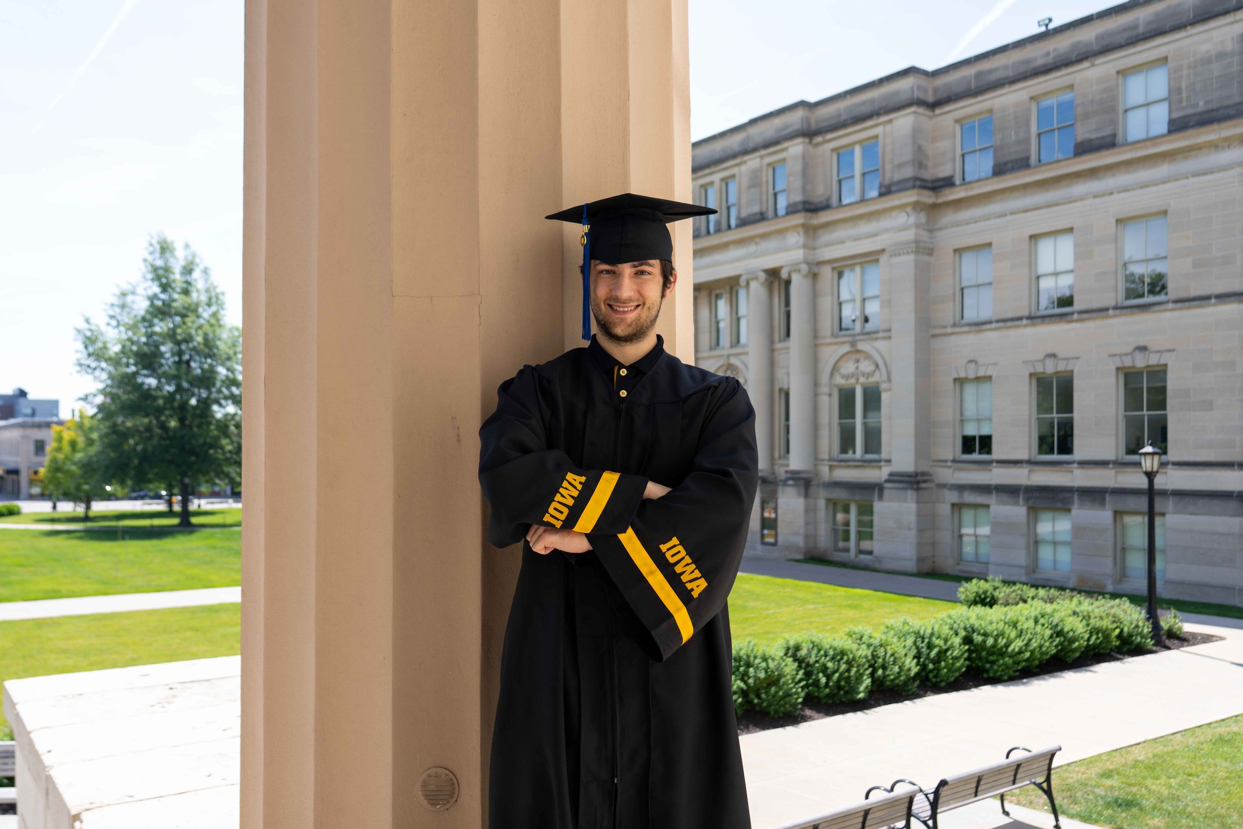 6-4-2026_BLU GRAD PORTRAIT SESSION_DARSHAUN SMITH PRODUCTIONS - WEB SIZE-148.jpg