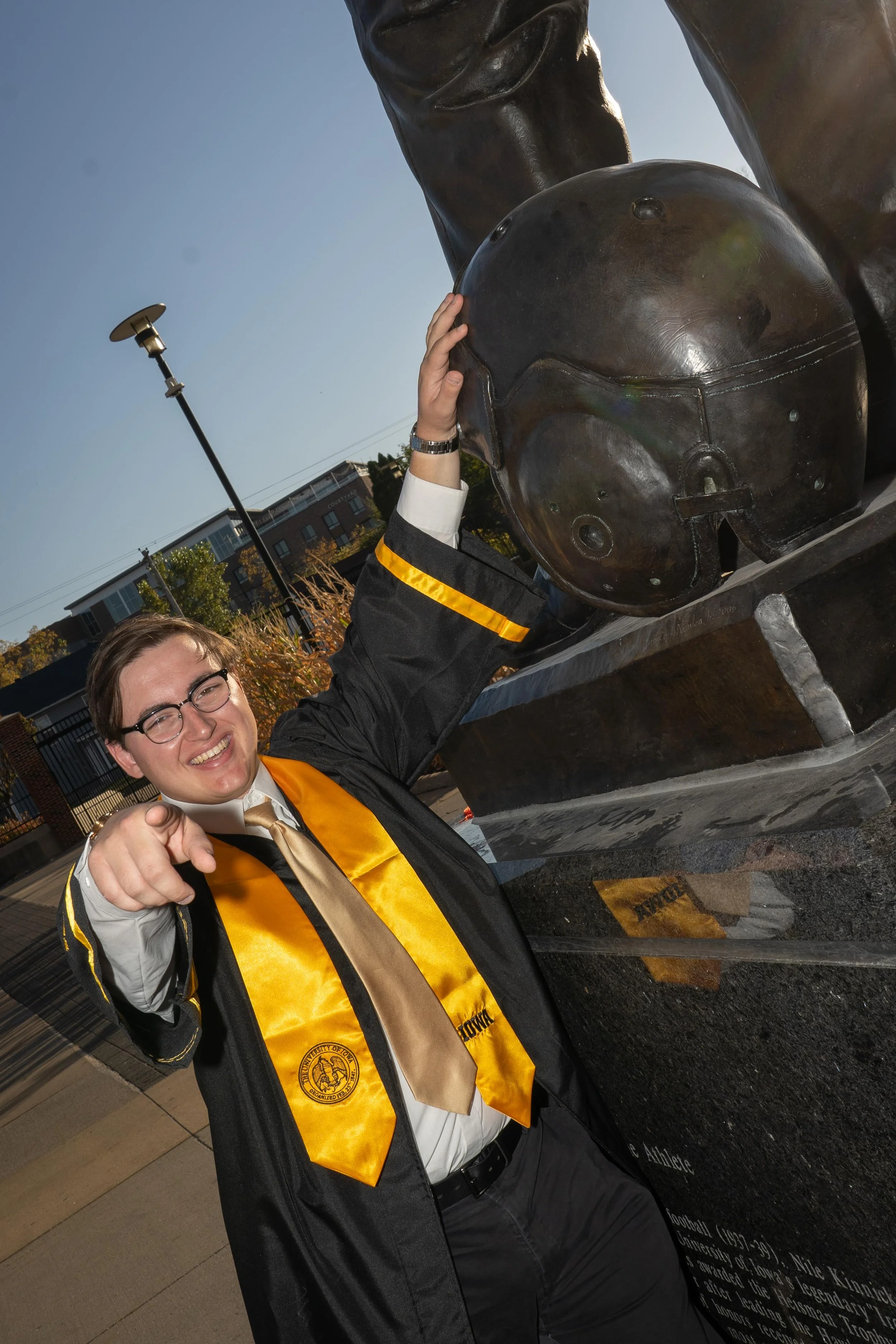CLAYTON.GARMON.GRAD.PHOTOS.DSP-79.jpg