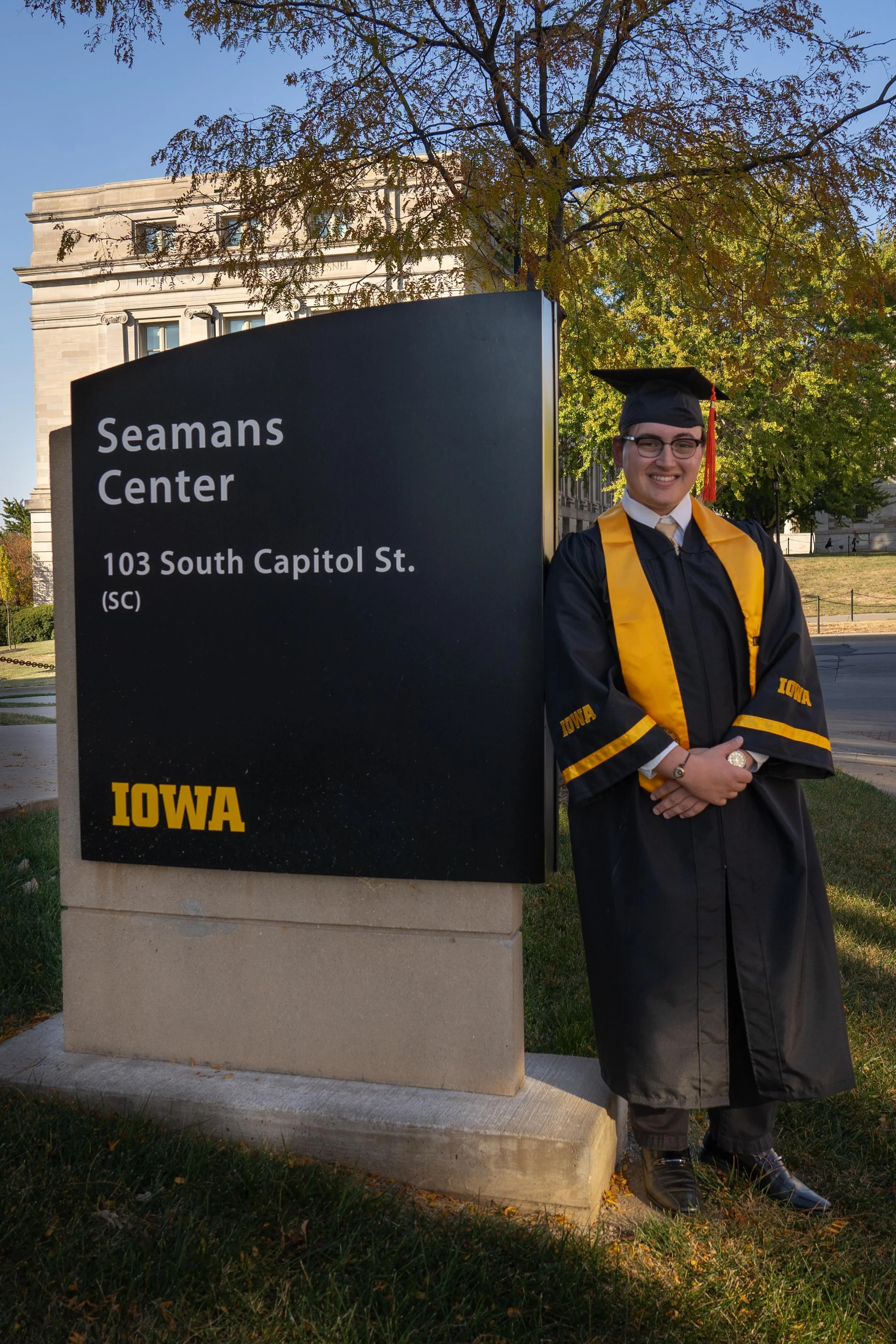 CLAYTON.GARMON.GRAD.PHOTOS.DSP-47.jpg