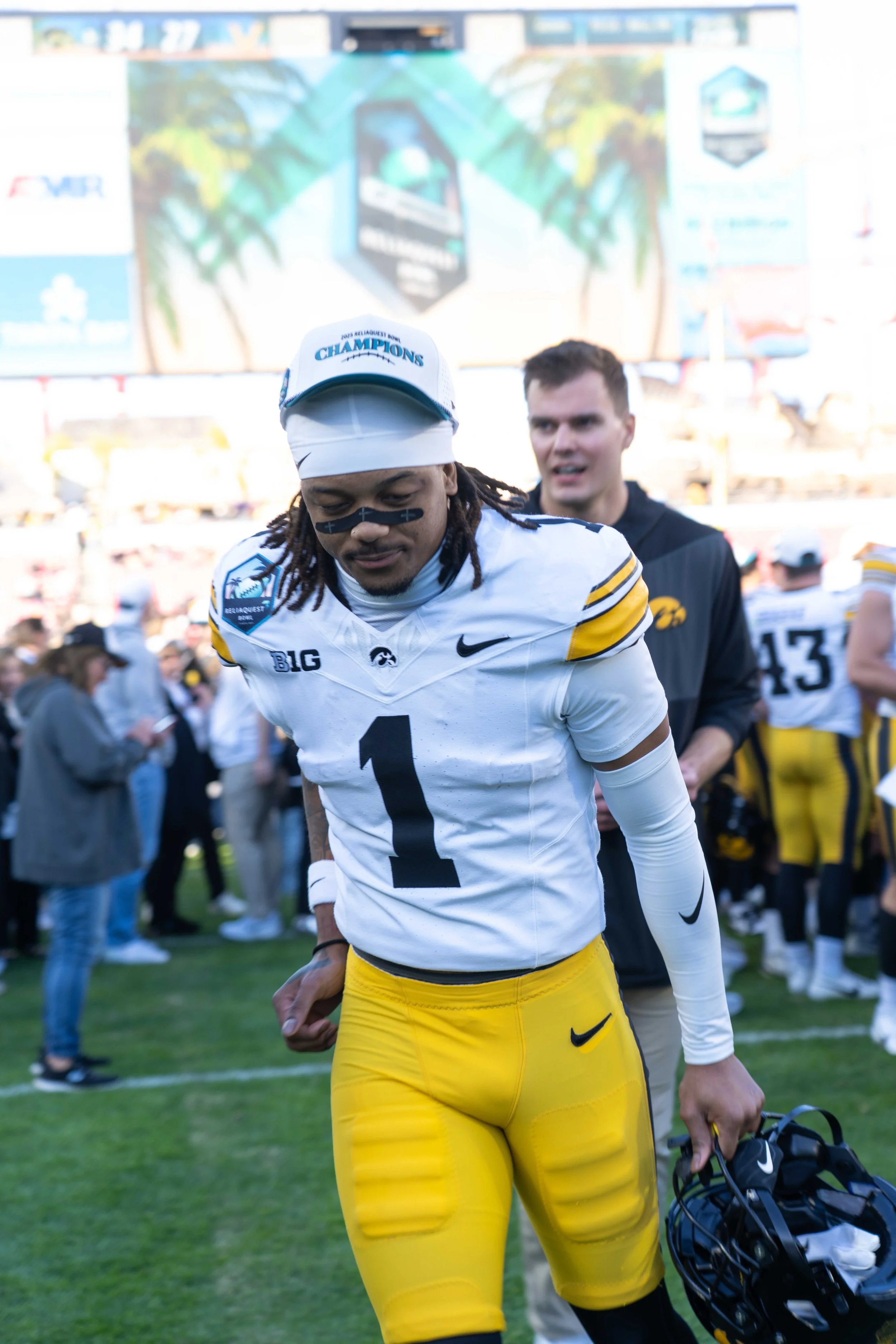 2025.12.31_ Reliaquest Bowl Game Day_Dsmith_ -399.jpg