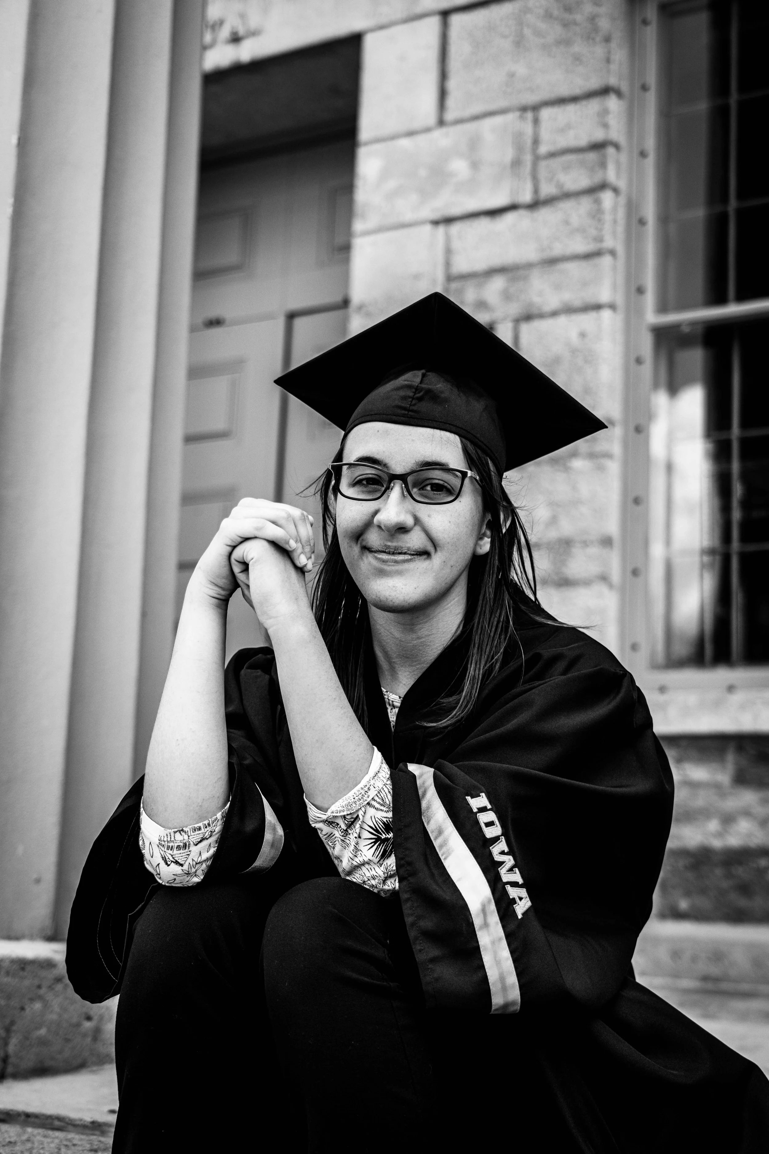 6-12-2026_LEA BANKS GRAD PORTRAIT SESSION WEB SIZE PIC _DARSHAUN SMITH PRODUCTIONS-176.jpg