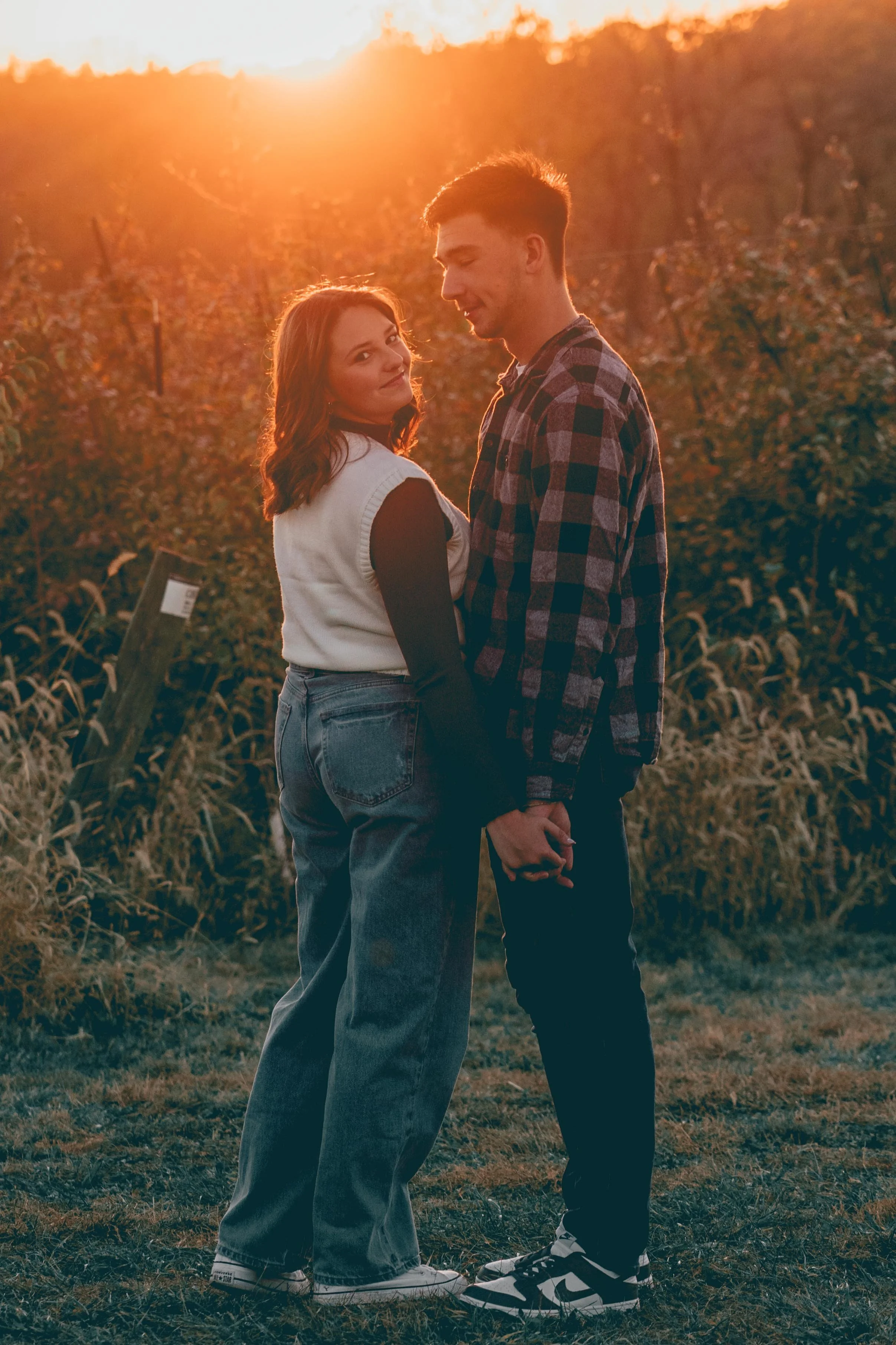 IZZY & DOMINIC. COUPLES.PHOTOS.DSP-286.jpg