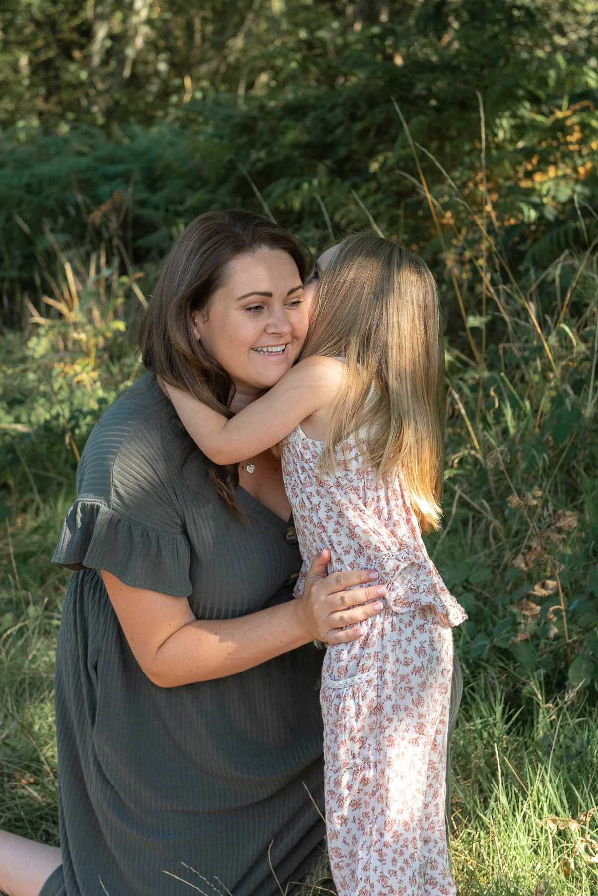 Holly-family-photography-sussex-outdoor-sessions-87.jpg