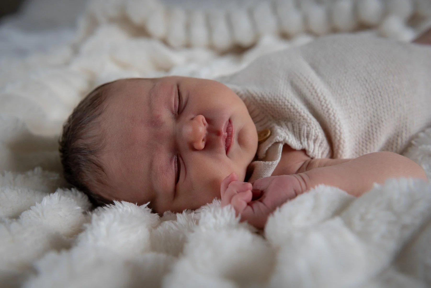 Lily-sussex-newborn-baby-photographer-homely-sessions-35.jpg