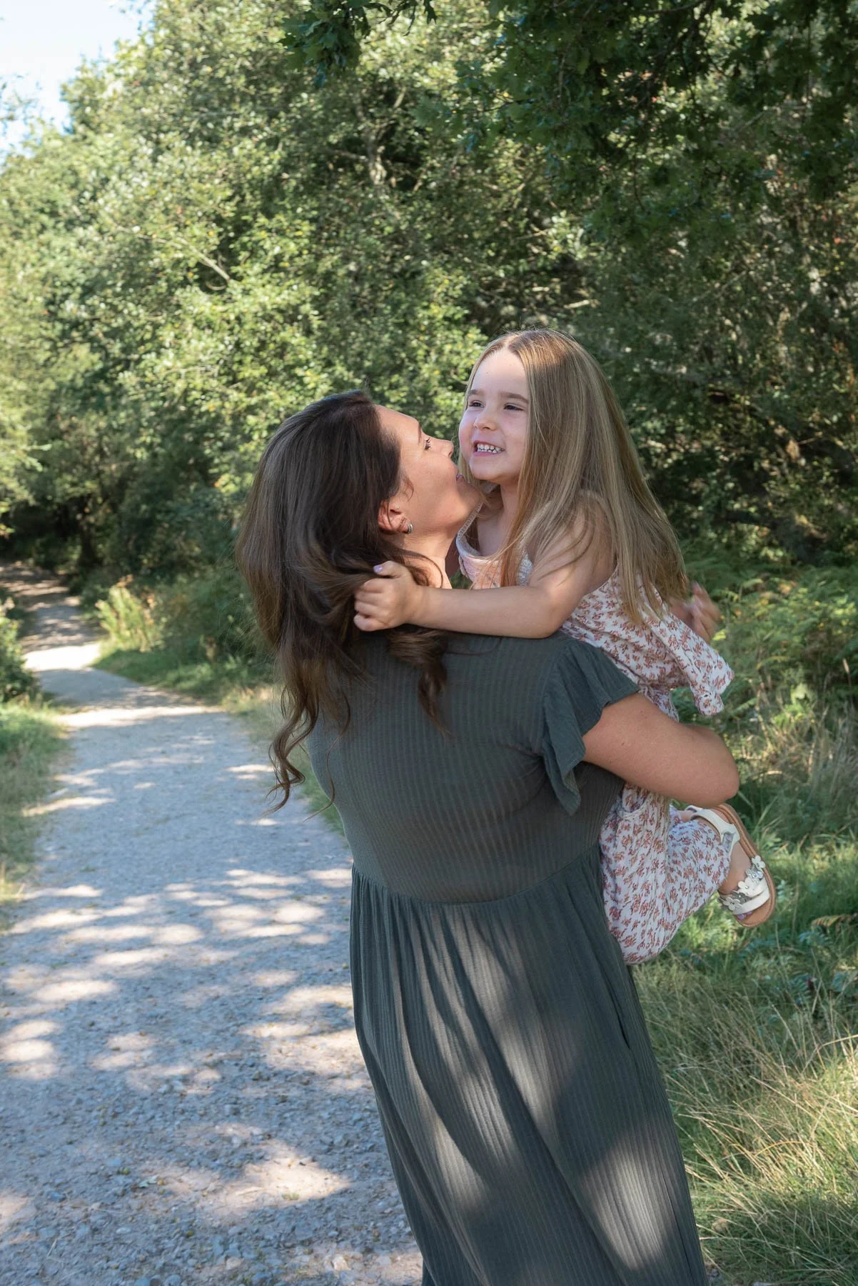 Holly-family-photography-sussex-outdoor-sessions-95.jpg