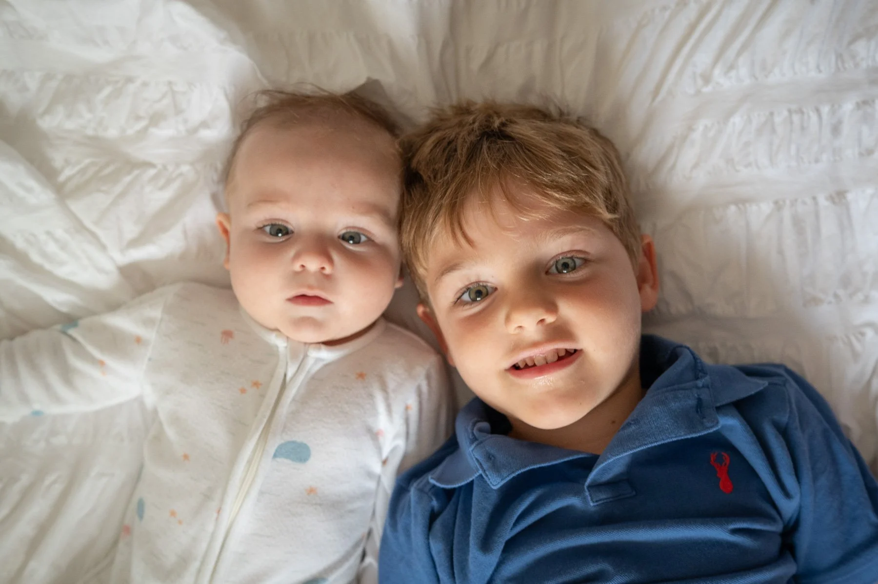 Rhiannon sibling-brother-baby-photography-horsham-west-sussex-27.jpg