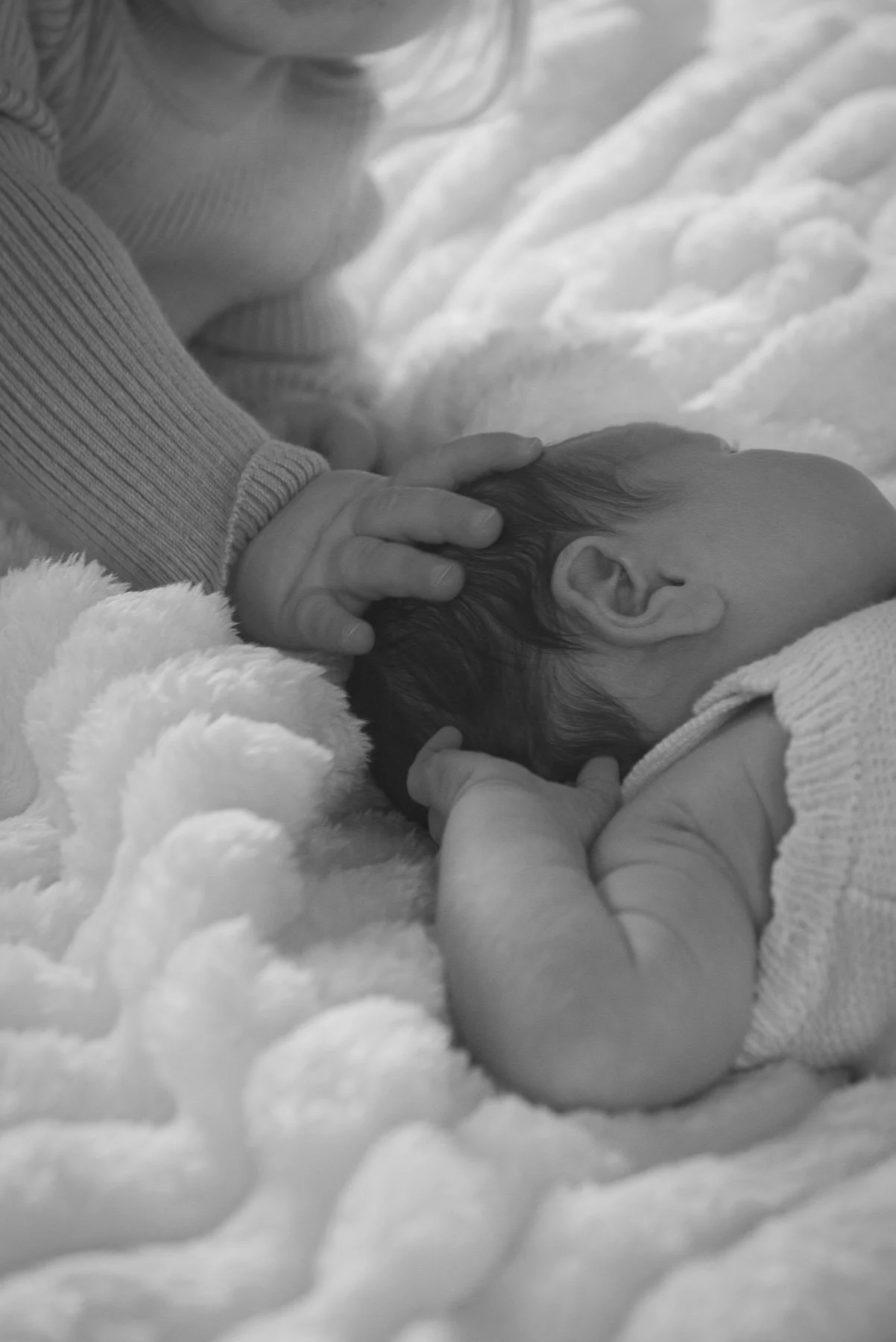 Lily-sussex-newborn-baby-photographer-homely-sessions-8.jpg