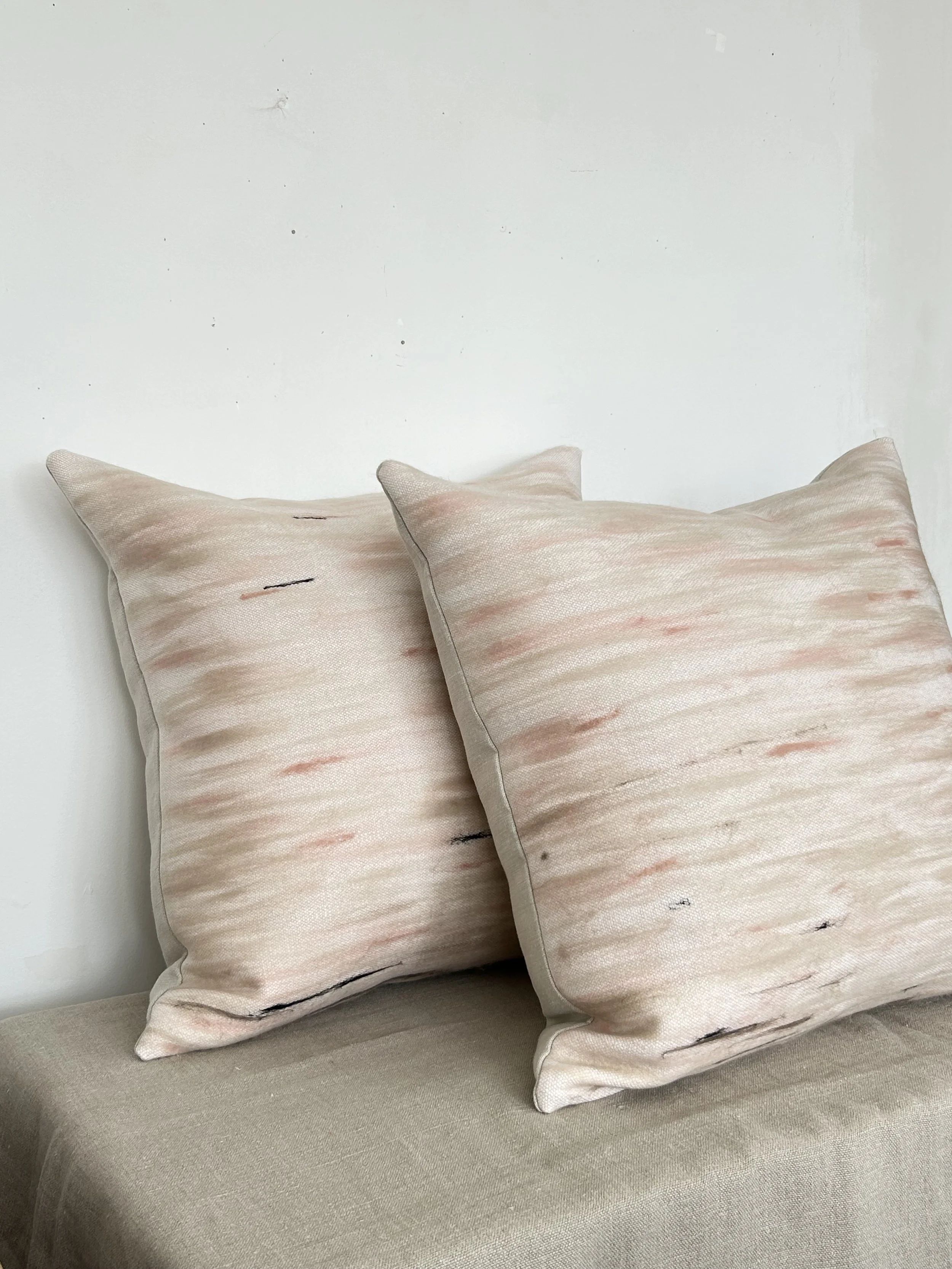 Paysage_pillow_pink_1.jpeg