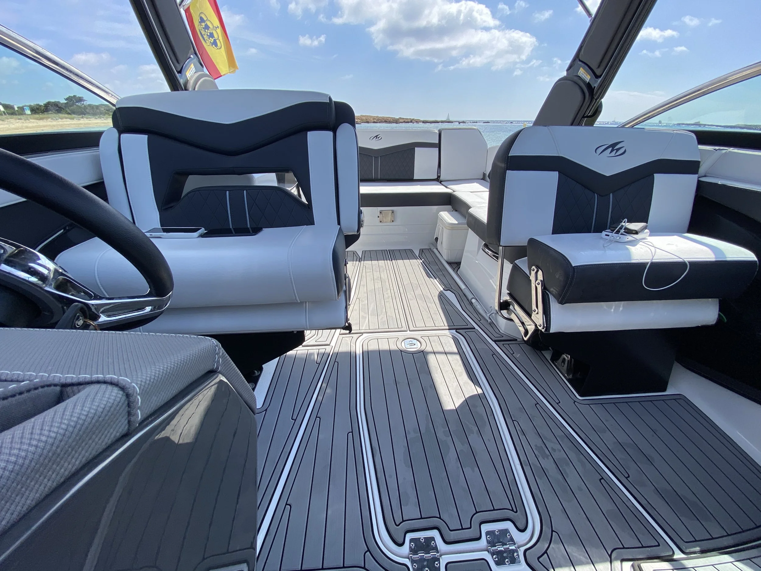 Monterey 278 ss jimibizaboats 10.jpeg