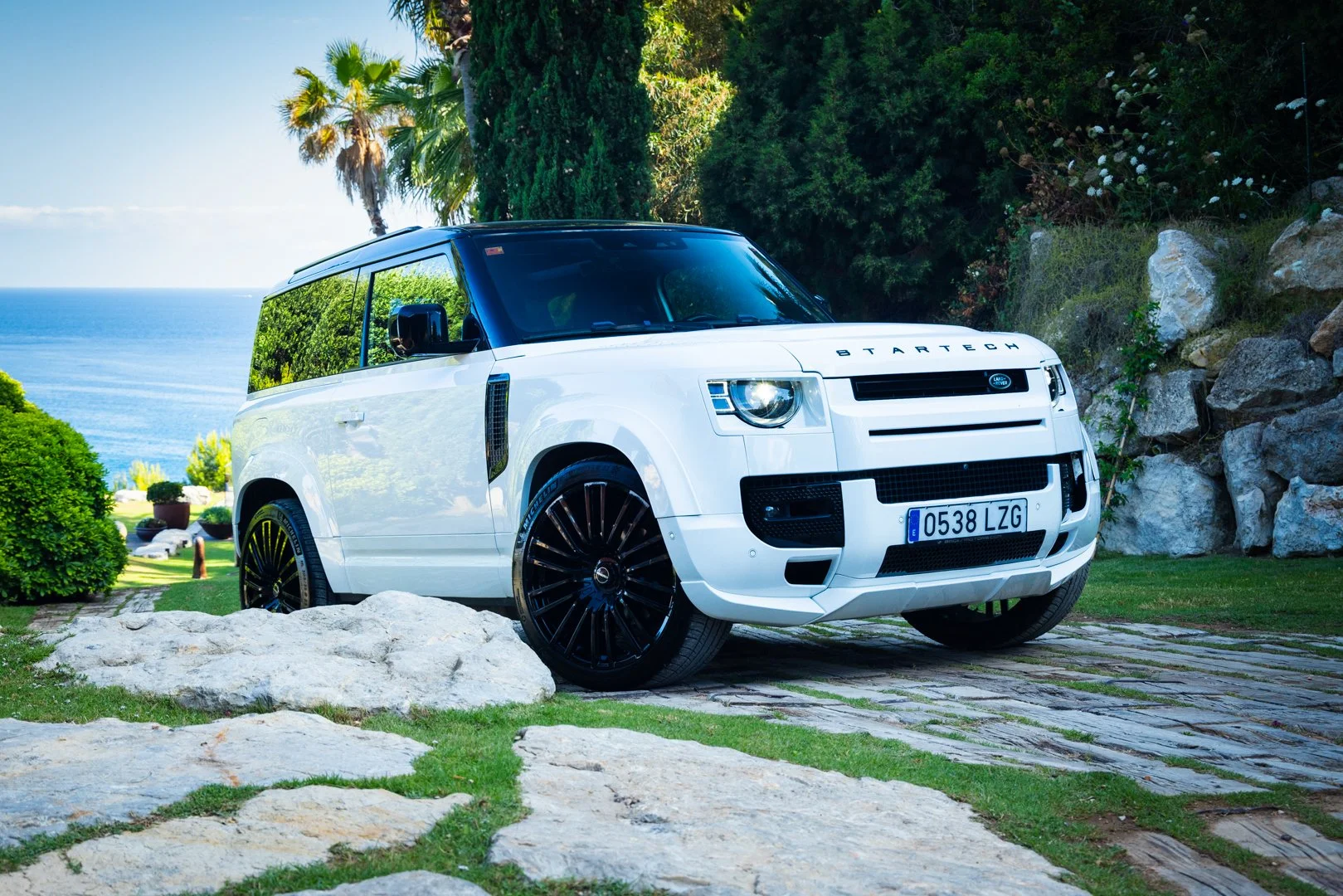 Land Rover Defender - STARTECH