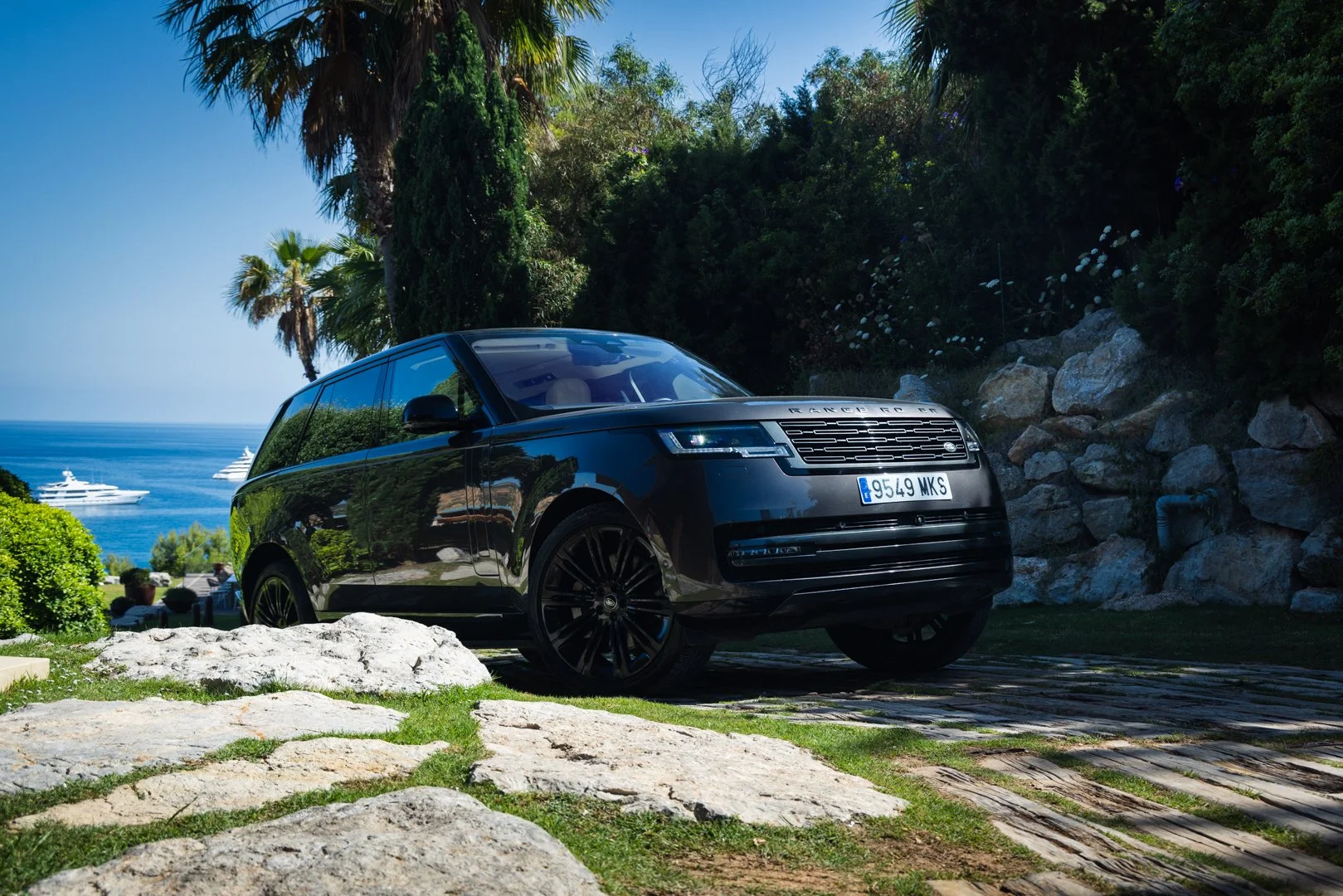 Range Rover - First Edition