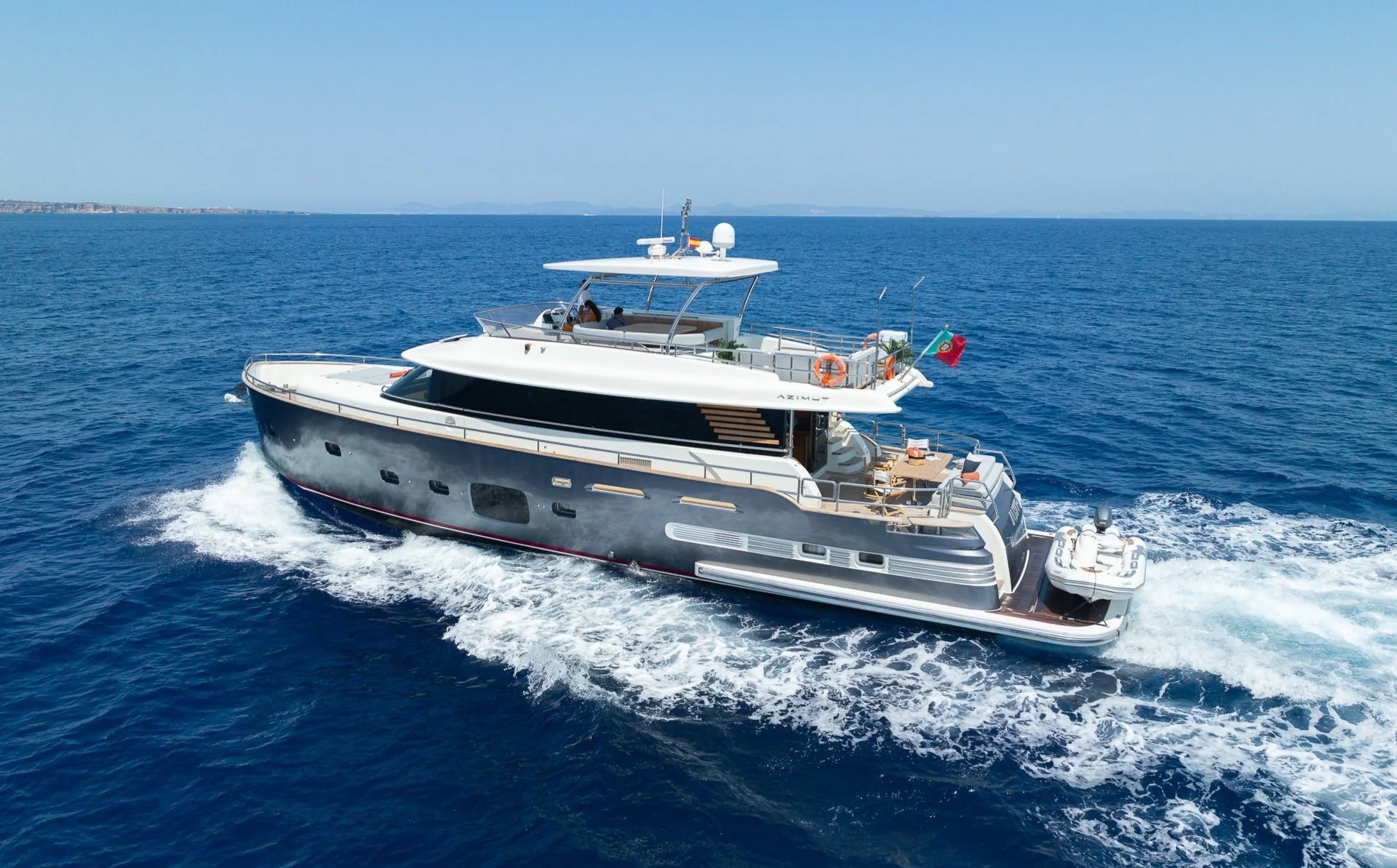 AZIMUT MAGELLANO 76