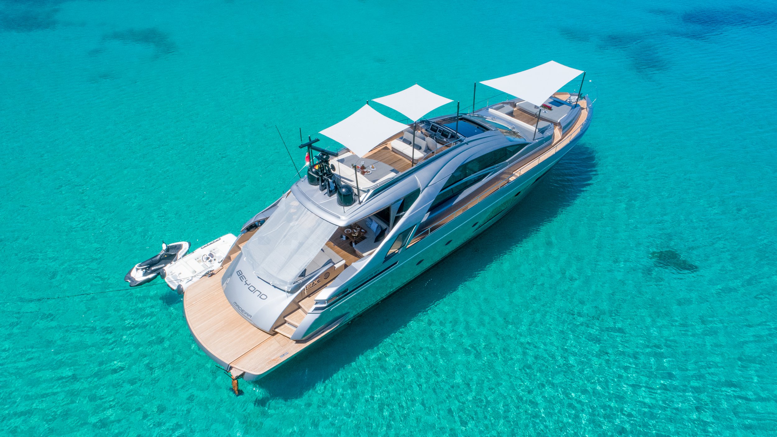 PERSHING 8X