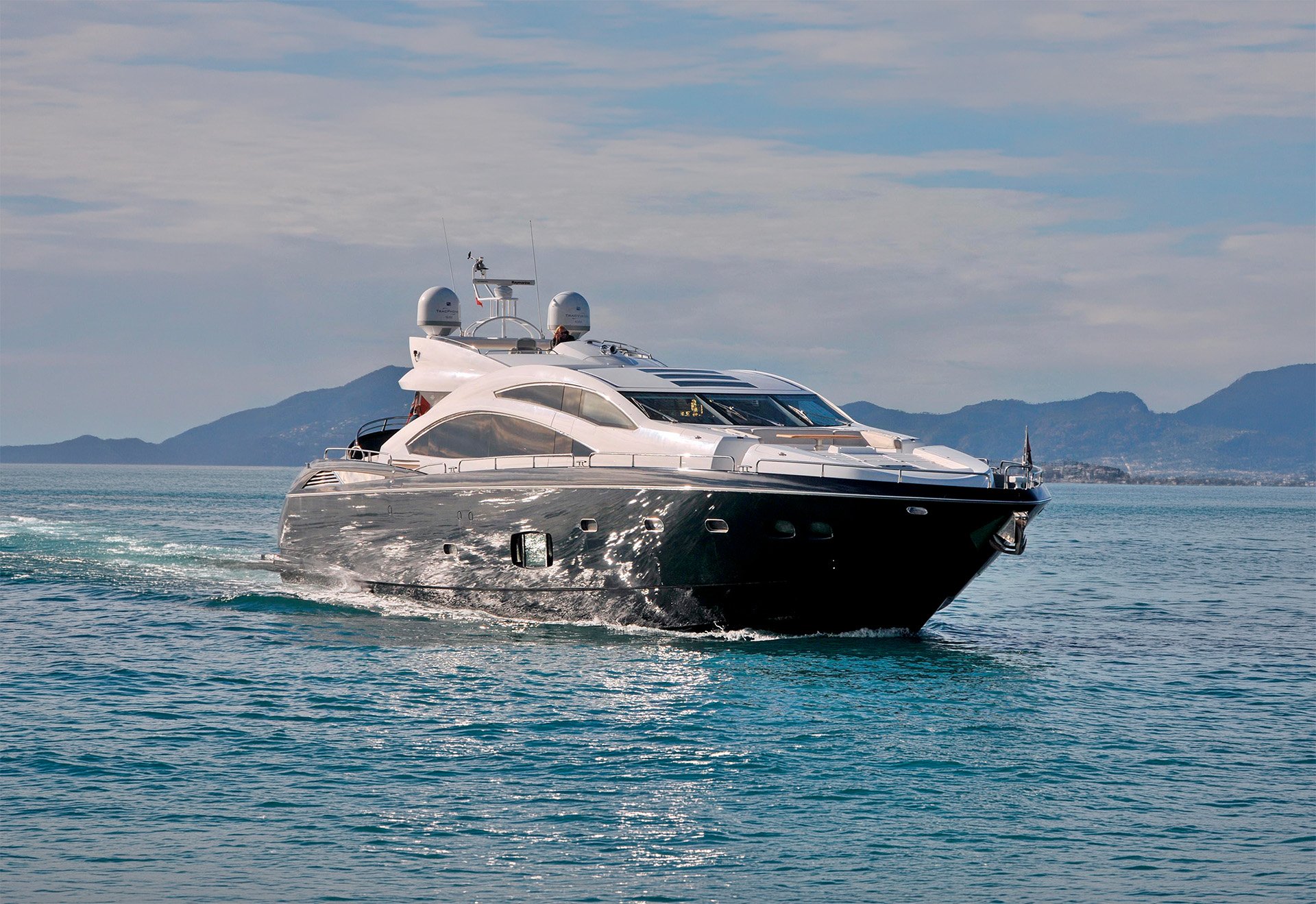 SUNSEEKER PREDATOR 84