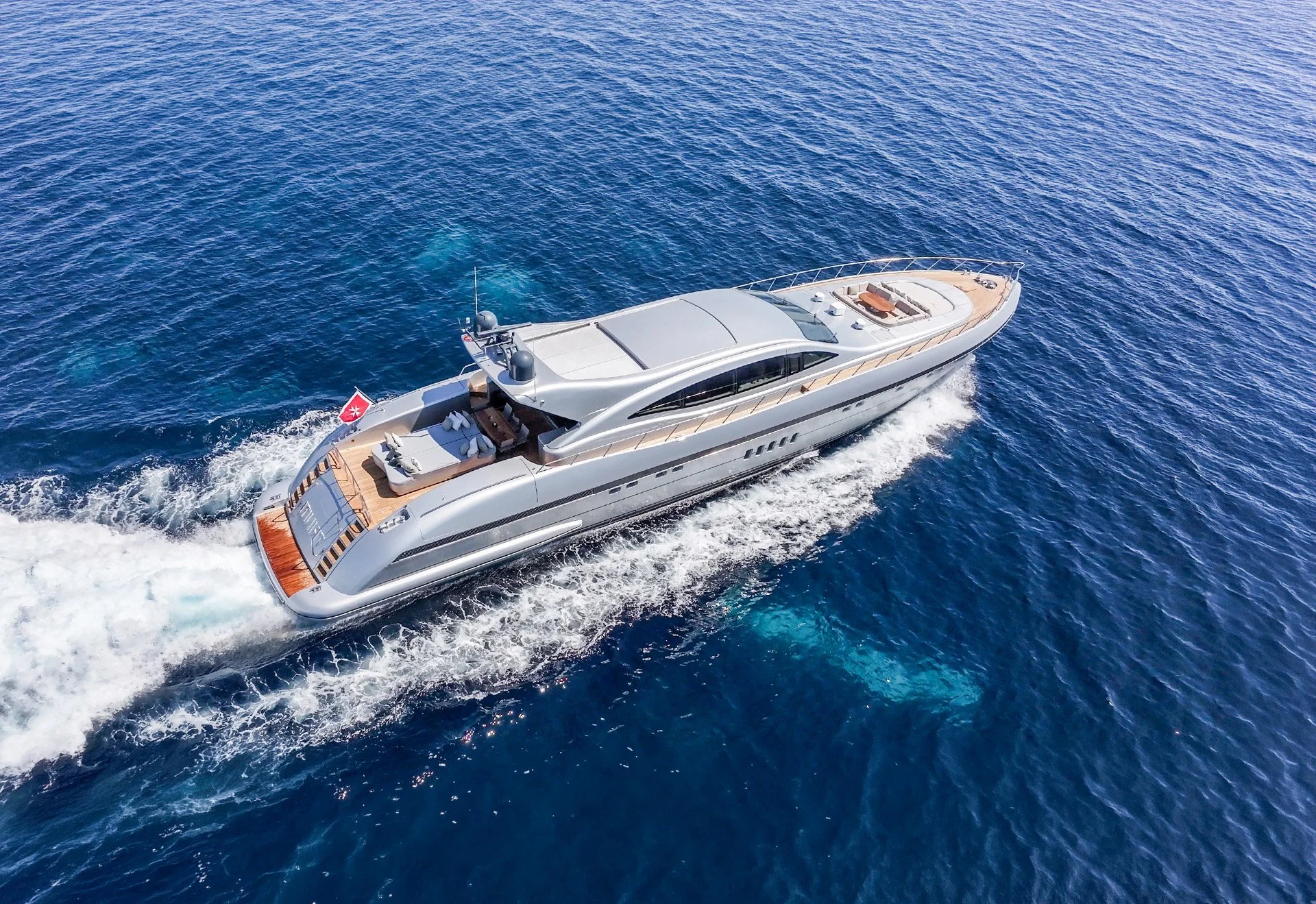 MANGUSTA 108