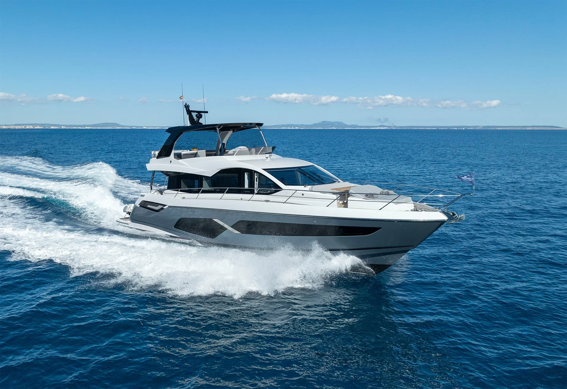 SUNSEEKER MANHATTAN 68