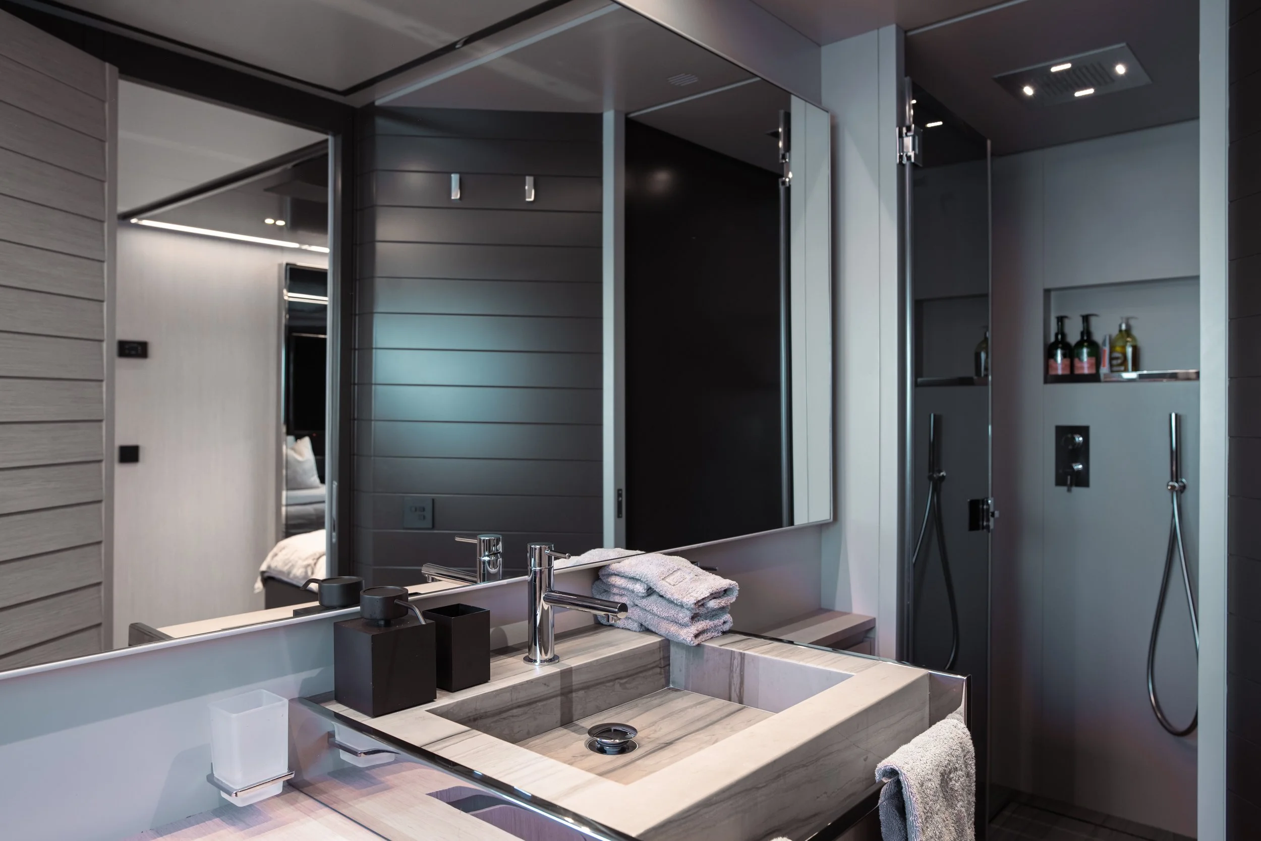 riva argo 90 ella 20.jpeg