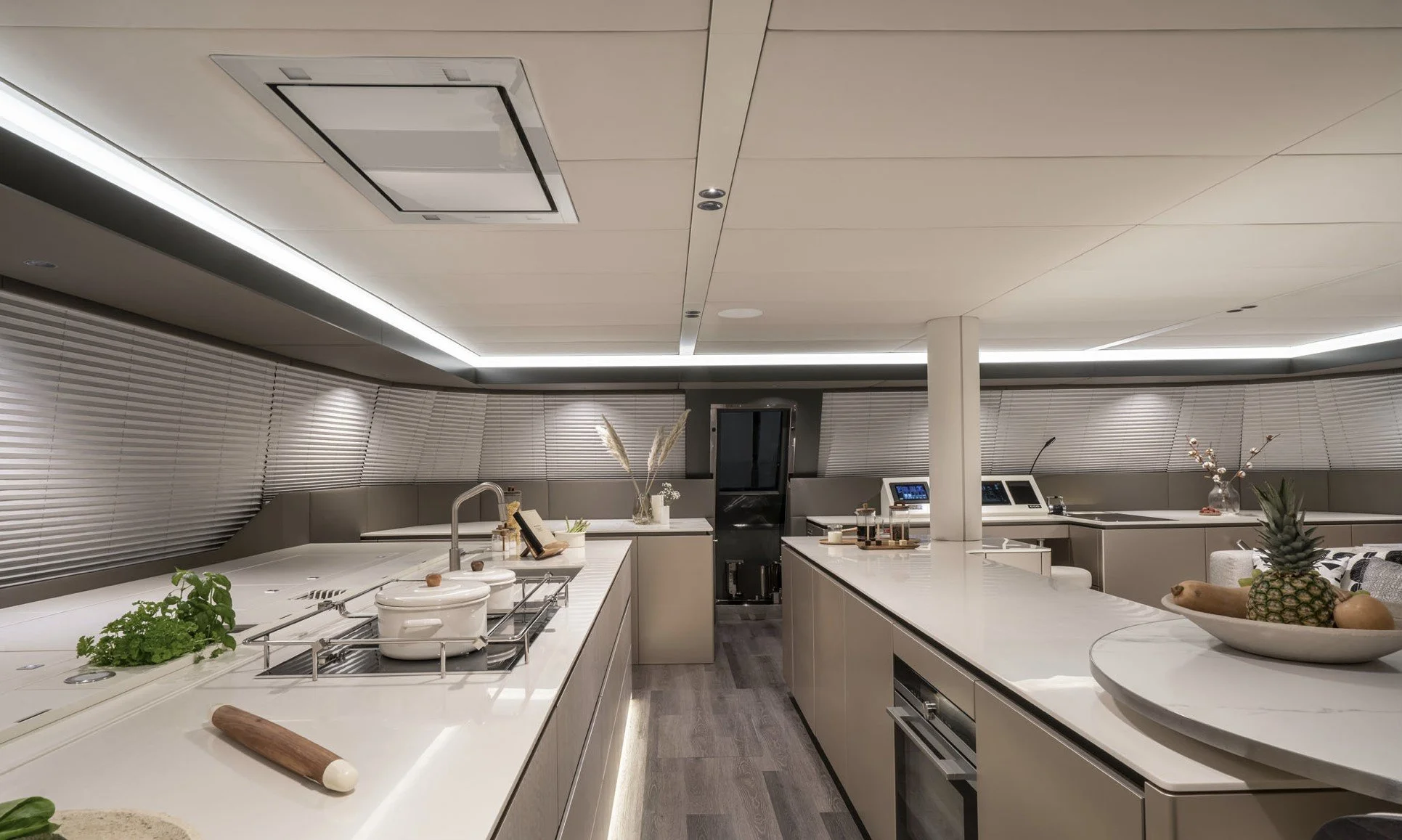 21 yolo galley.jpg