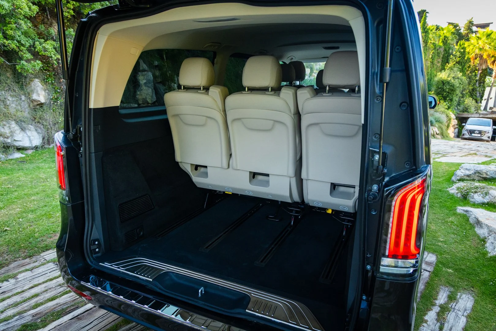 Mercedes V-class-10.jpg