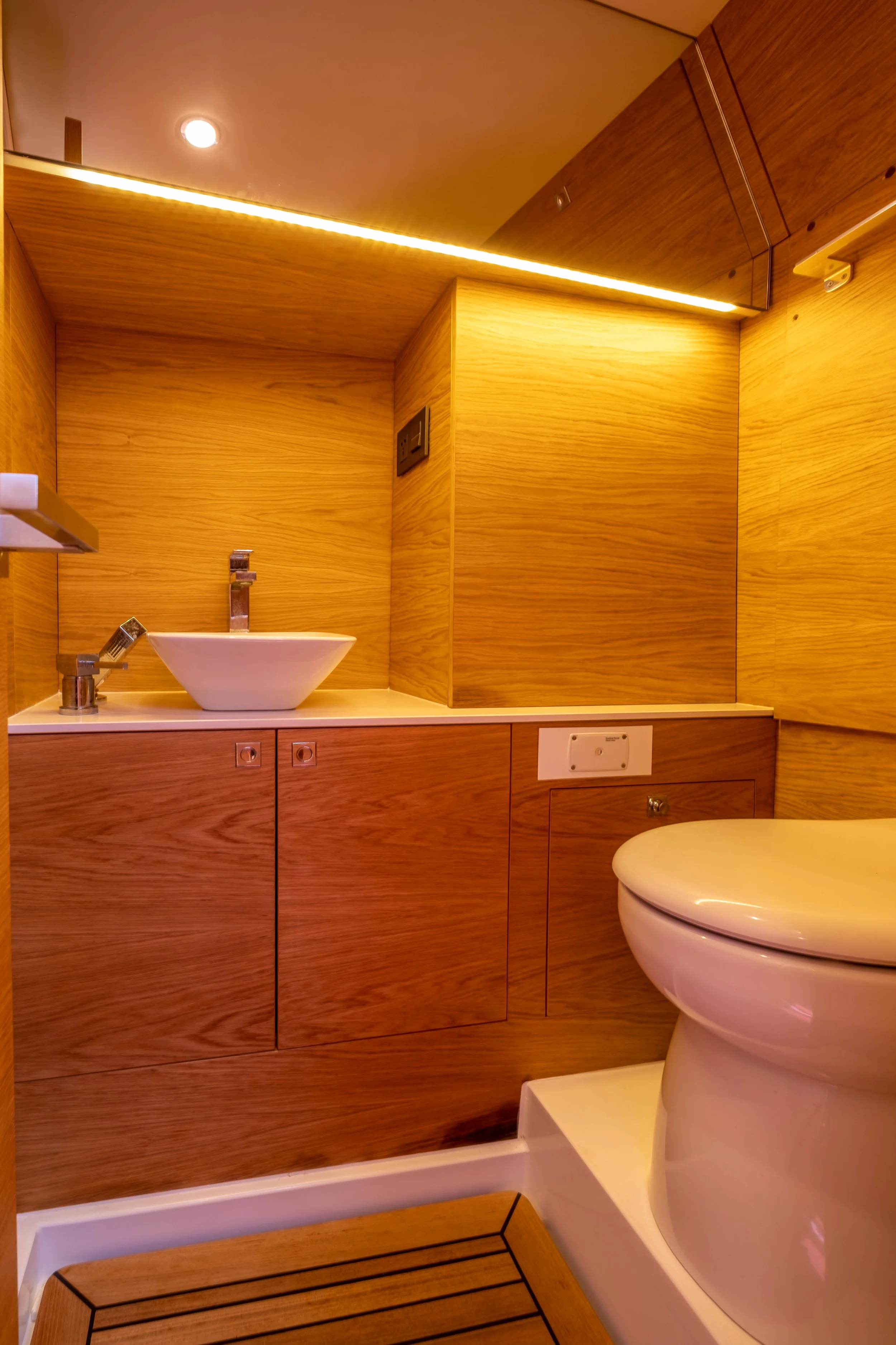 high_sci_interior_deantonio34_dandy_2023_005.JPG
